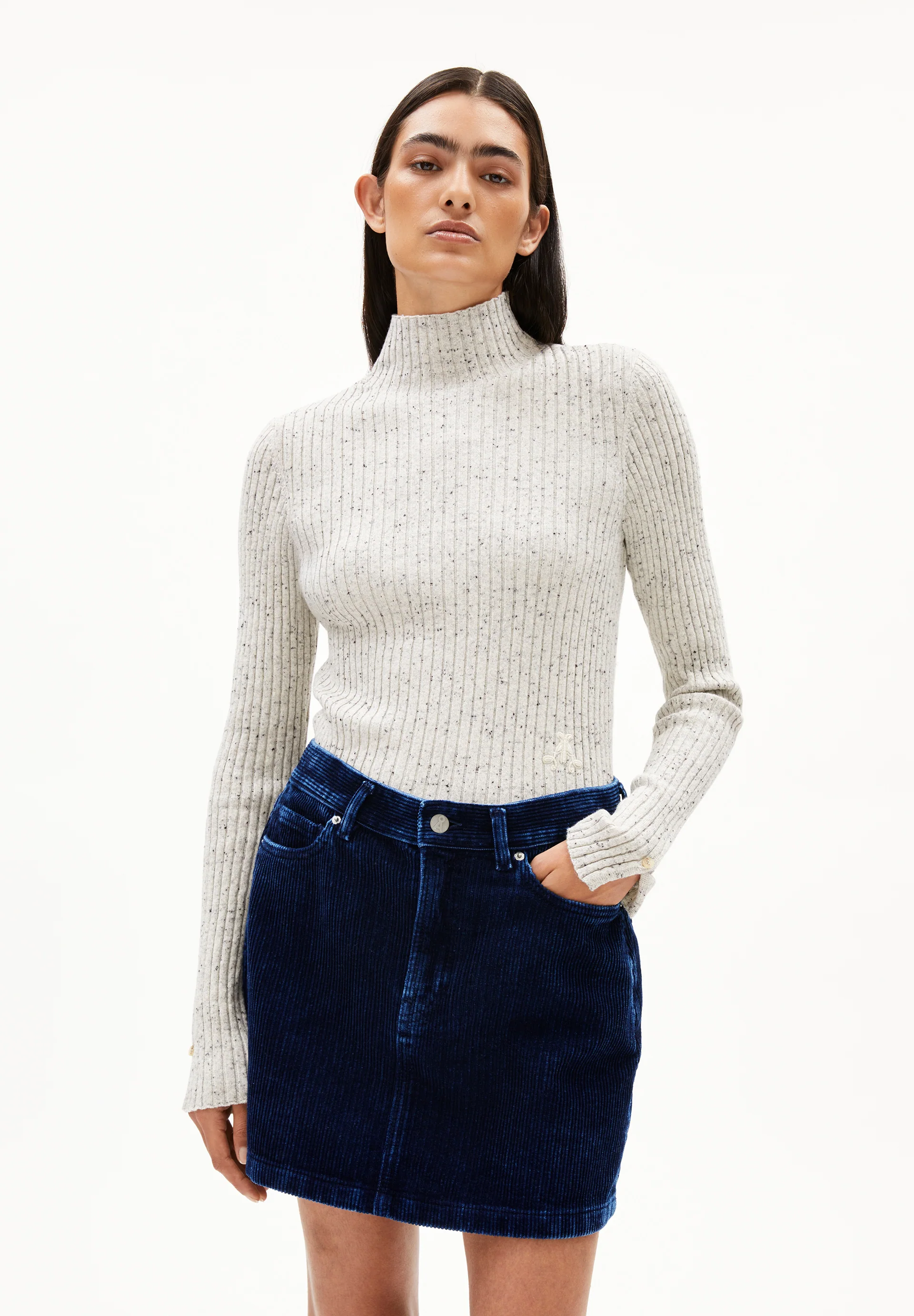 ALAANIA TWEED Sweater made of recycled Organic Wool Mix