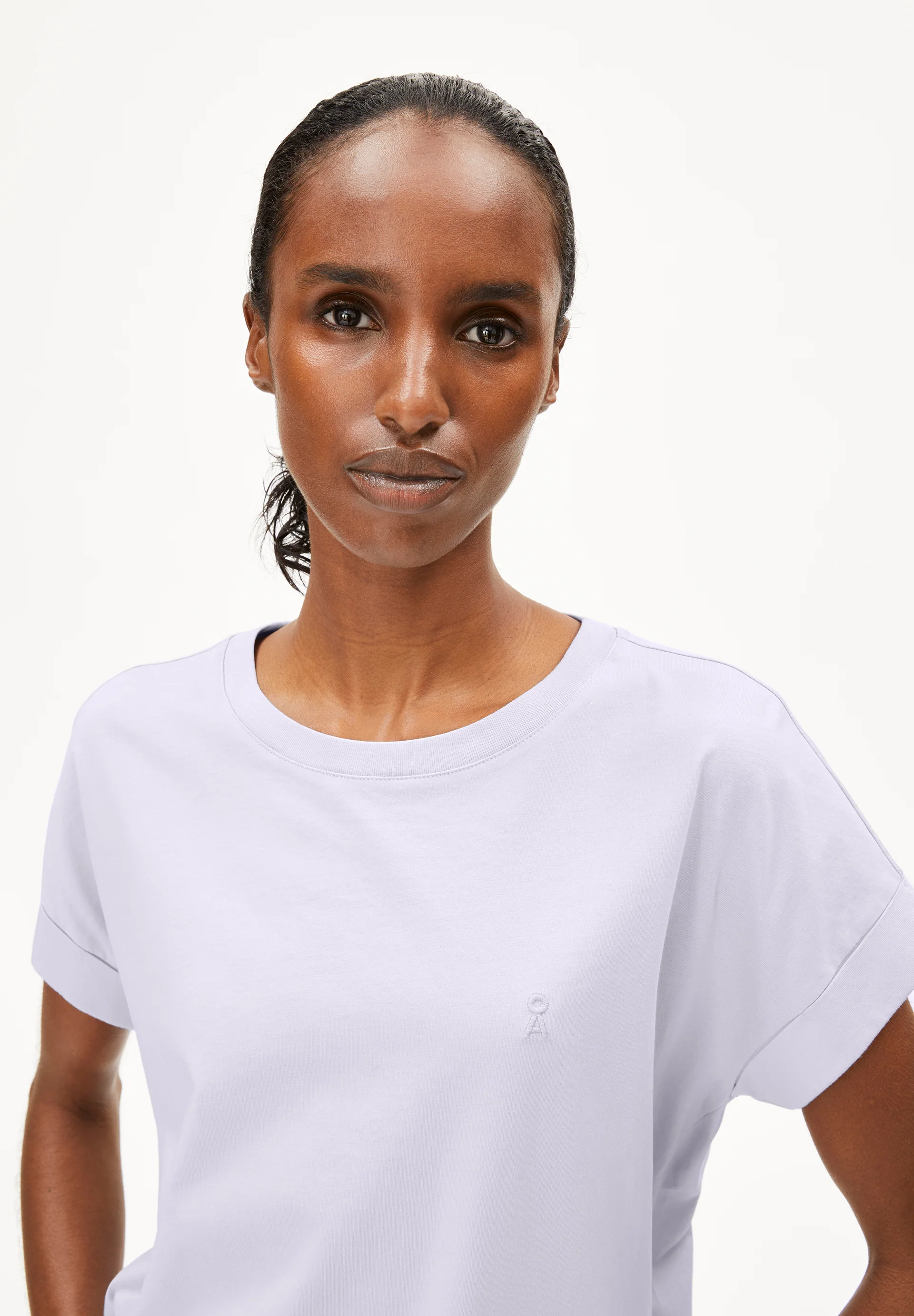 IDAARA T-shirts from organic cotton