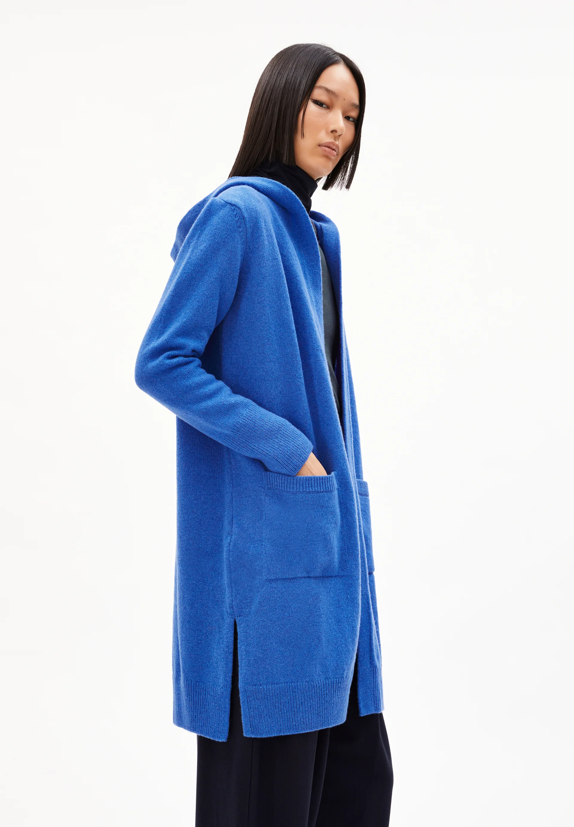 WANDAA Cardigan Relaxed Fit made of Organic Wool Mix