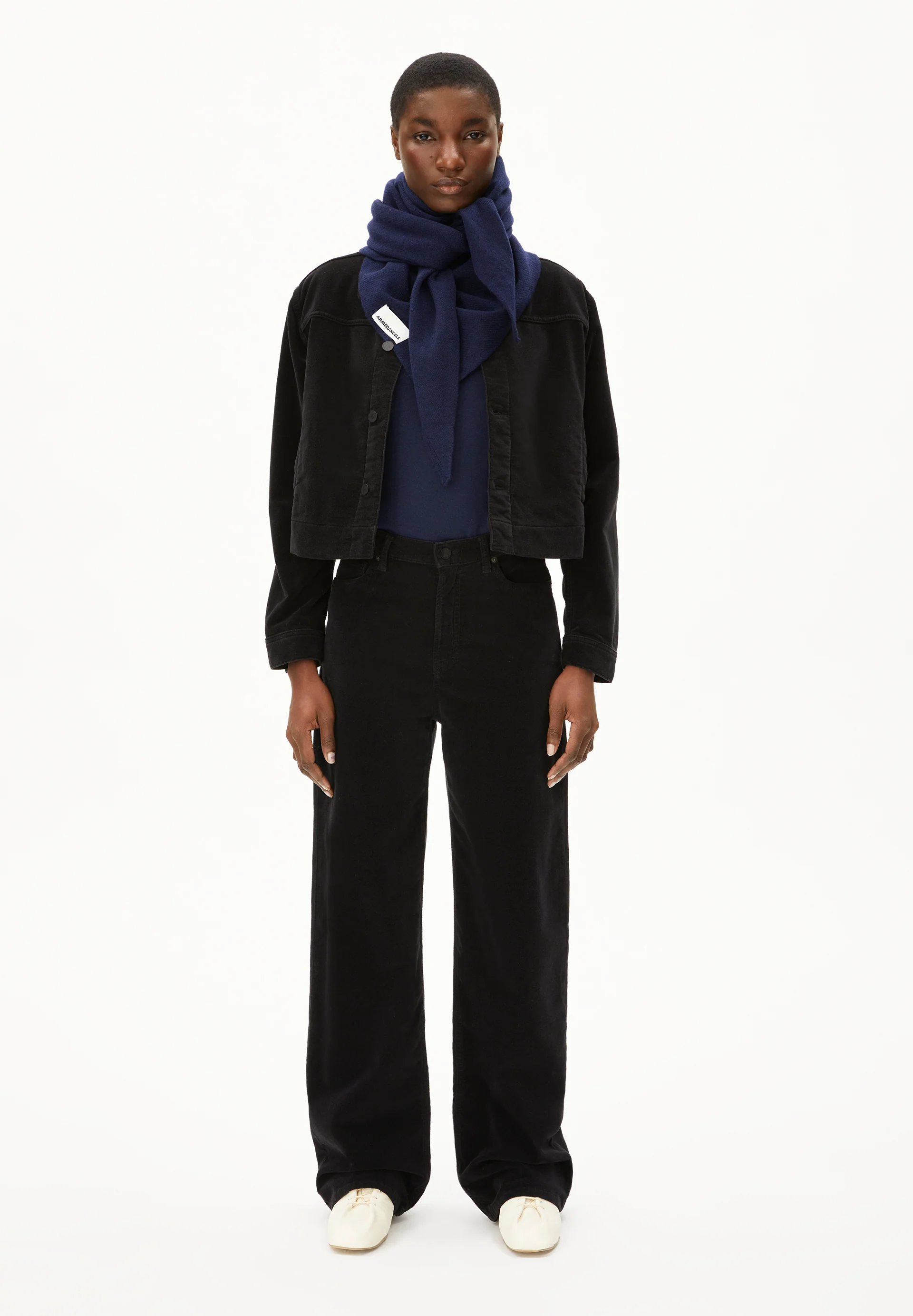 ENIJAA VELVET Woven trousers made from an organic cotton blend