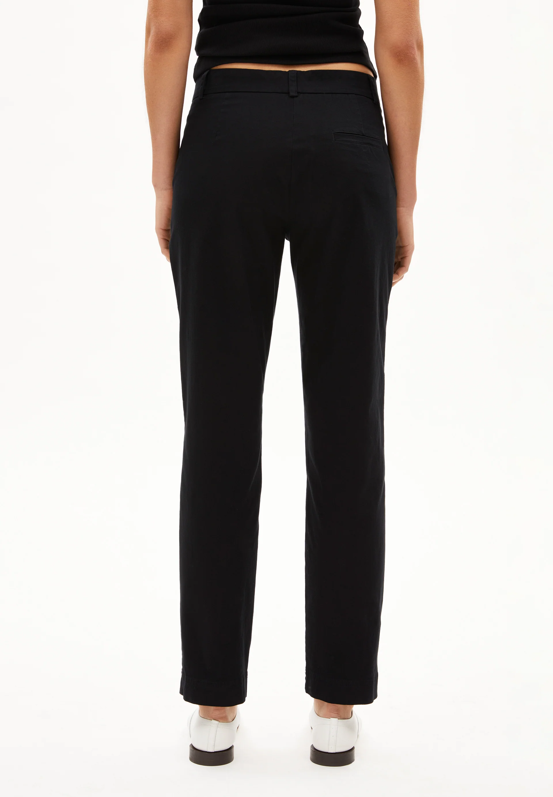 KAADWI SLIM Woven Pants made of Organic Cotton Mix
