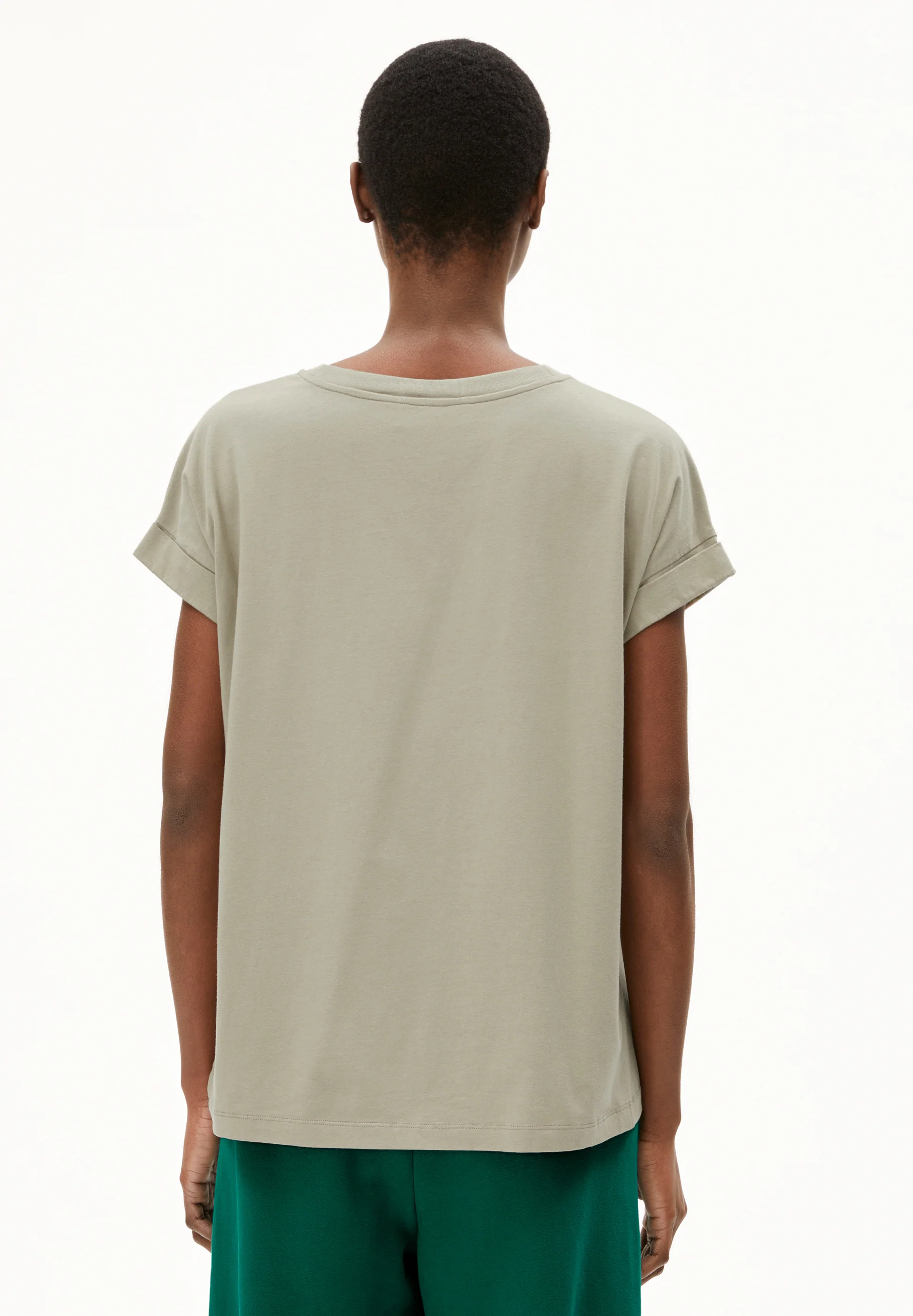 IDAARA T-shirts from organic cotton