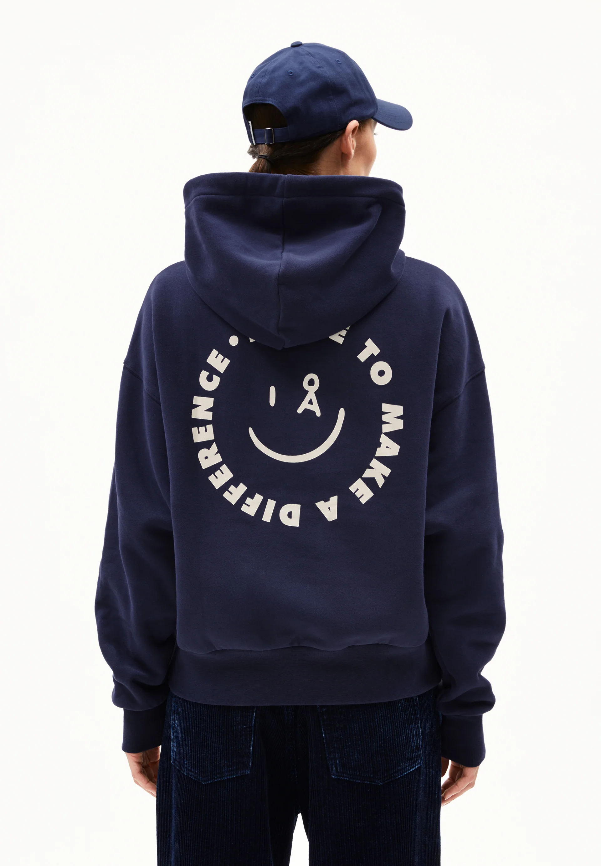 FRANCISARAA DIFFERENCE Sweathoodie from organic cotton