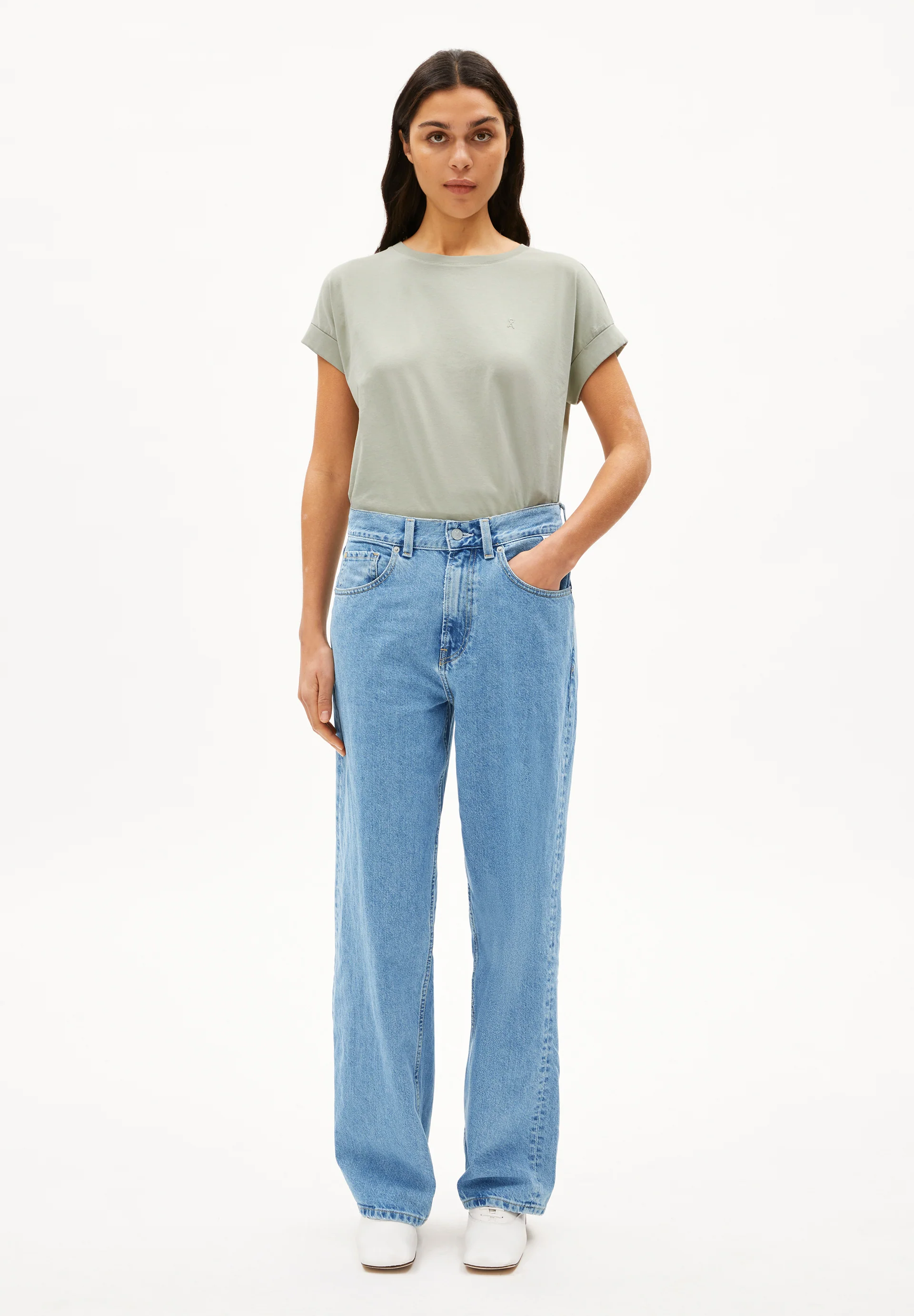 IDAARA T-shirts from organic cotton
