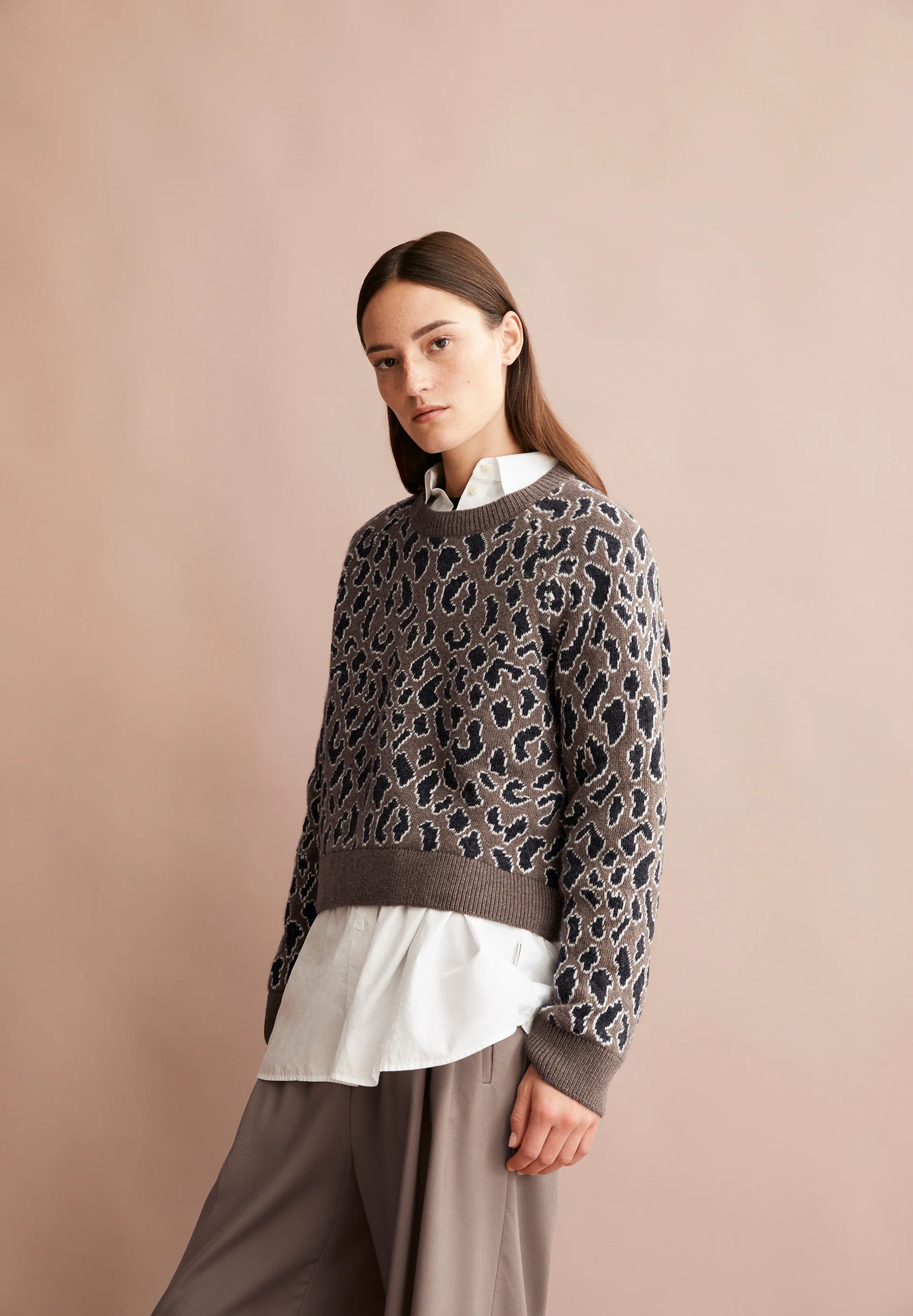 DILIRIAA LEOPAA Sweater made of recycled Organic Wool Mix