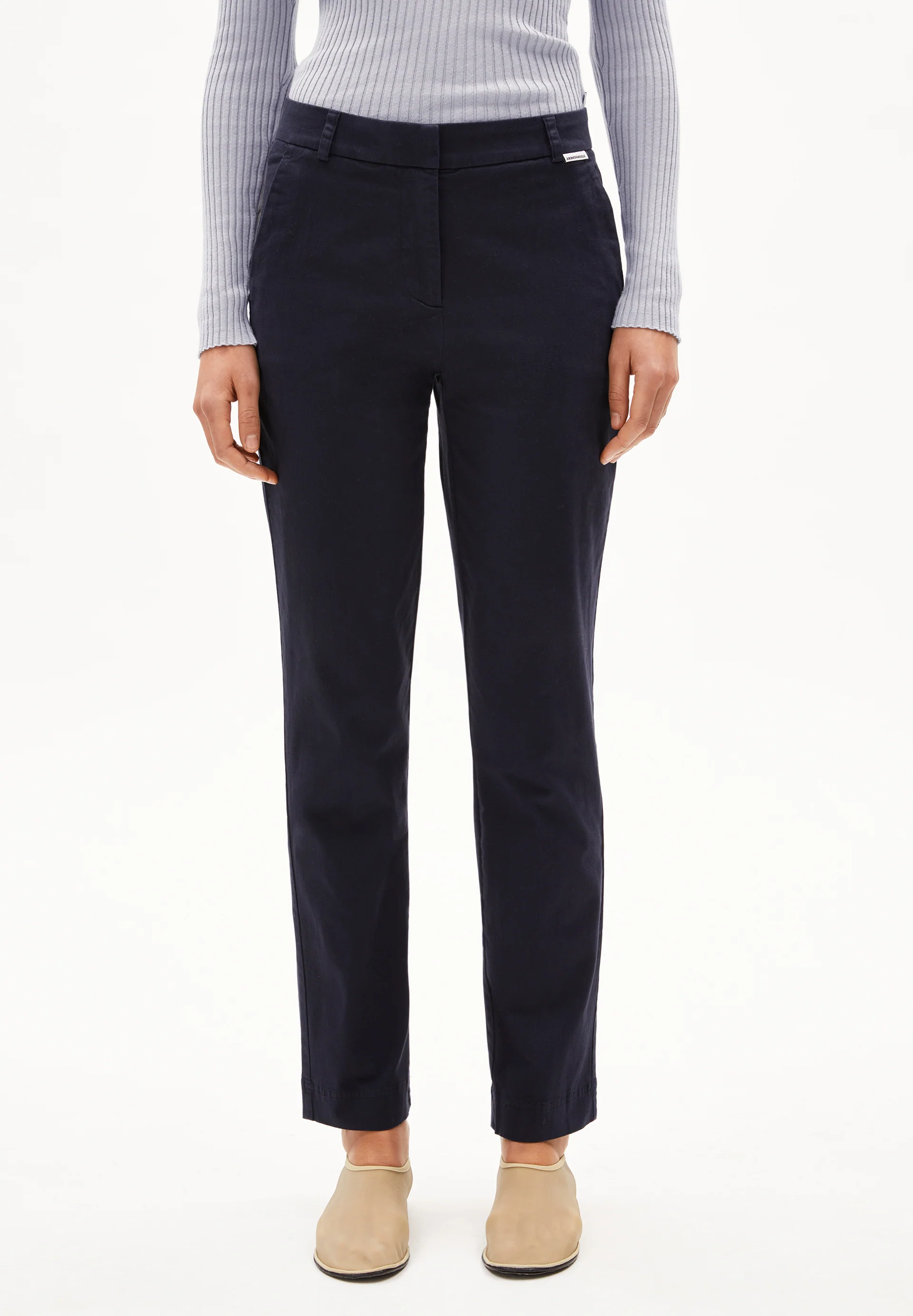 KAADWI SLIM Woven Pants made of Organic Cotton Mix