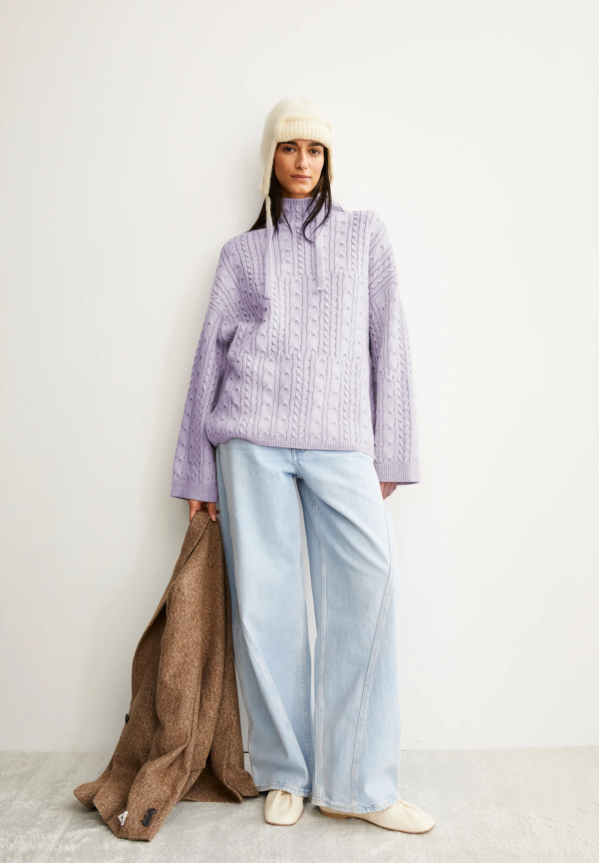 AAORI VANISE Jumper made from an organic wool blend