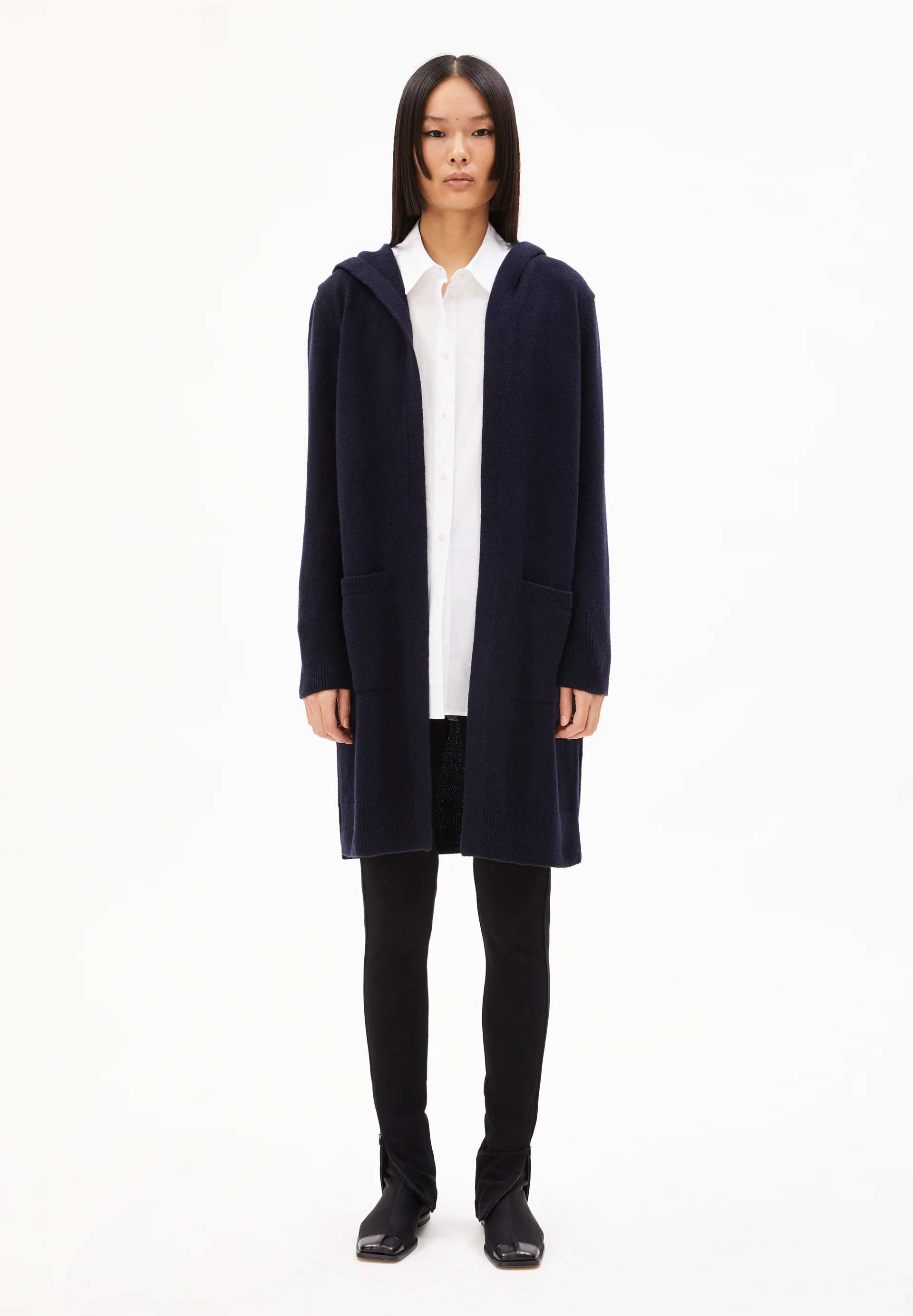WANDAA Cardigan Relaxed Fit made of Organic Wool Mix