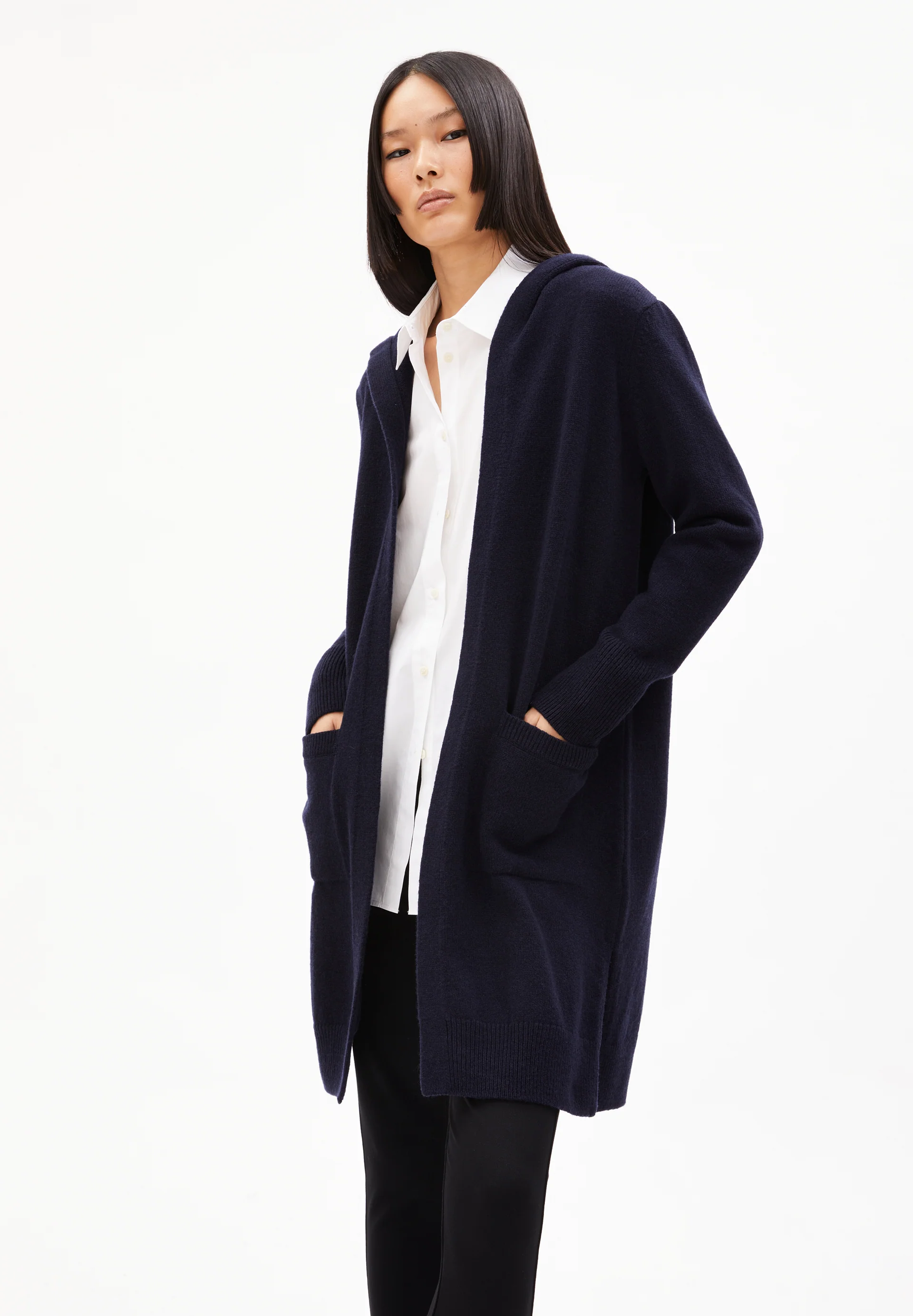 WANDAA Cardigan Relaxed Fit made of Organic Wool Mix