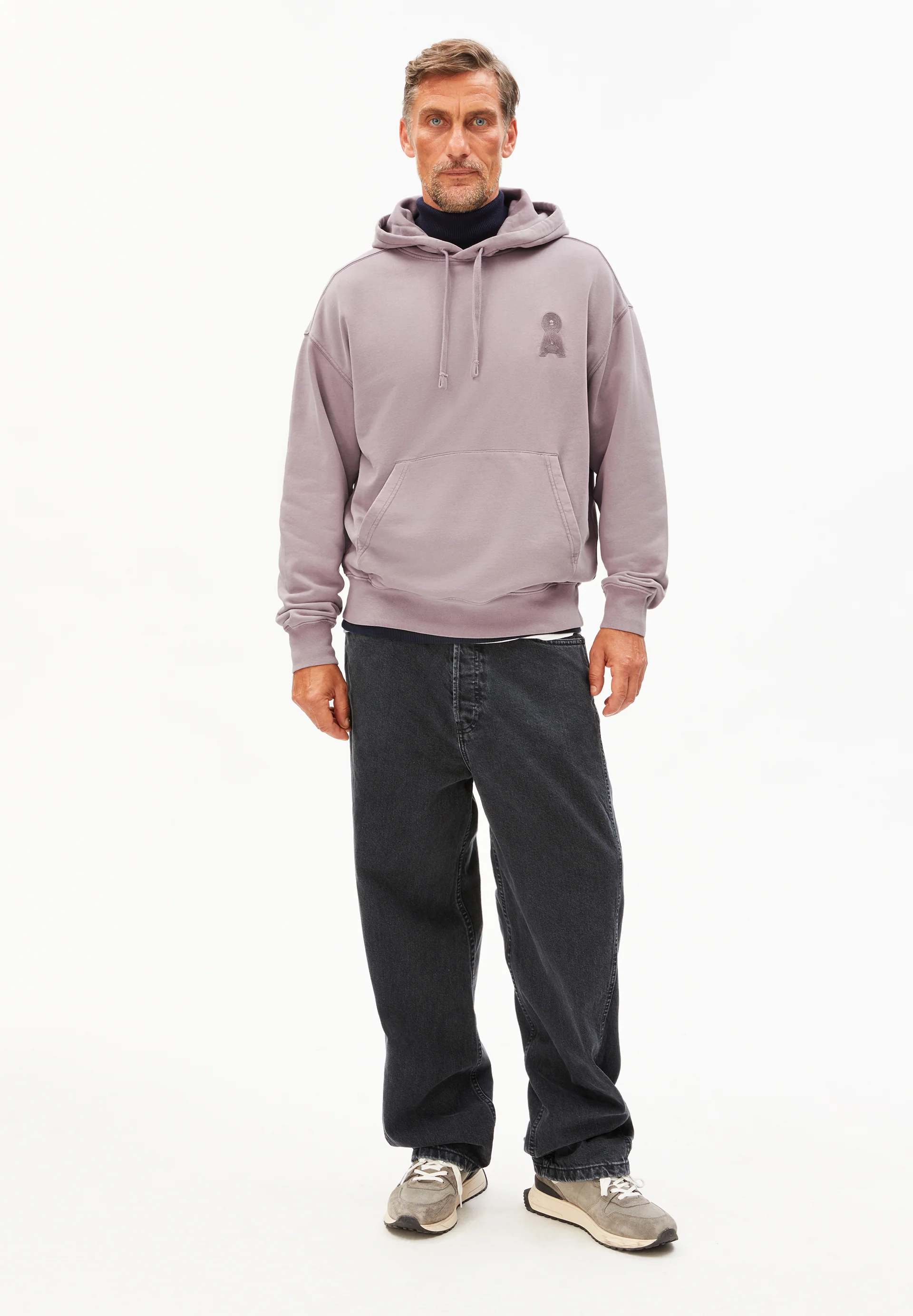 ICONIC Å KIRAAN GMT DYE Sweatshirt from organic cotton