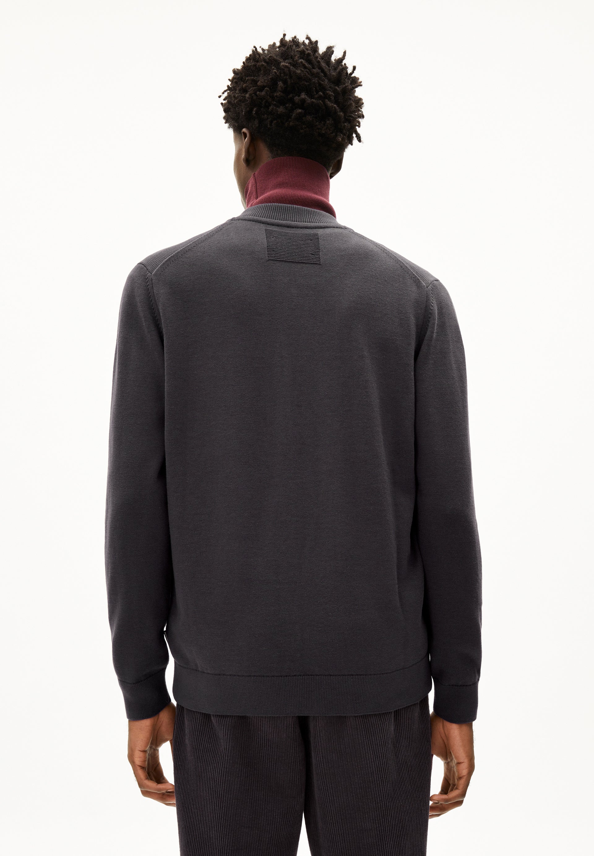 AGAAMON Cardigan from organic cotton