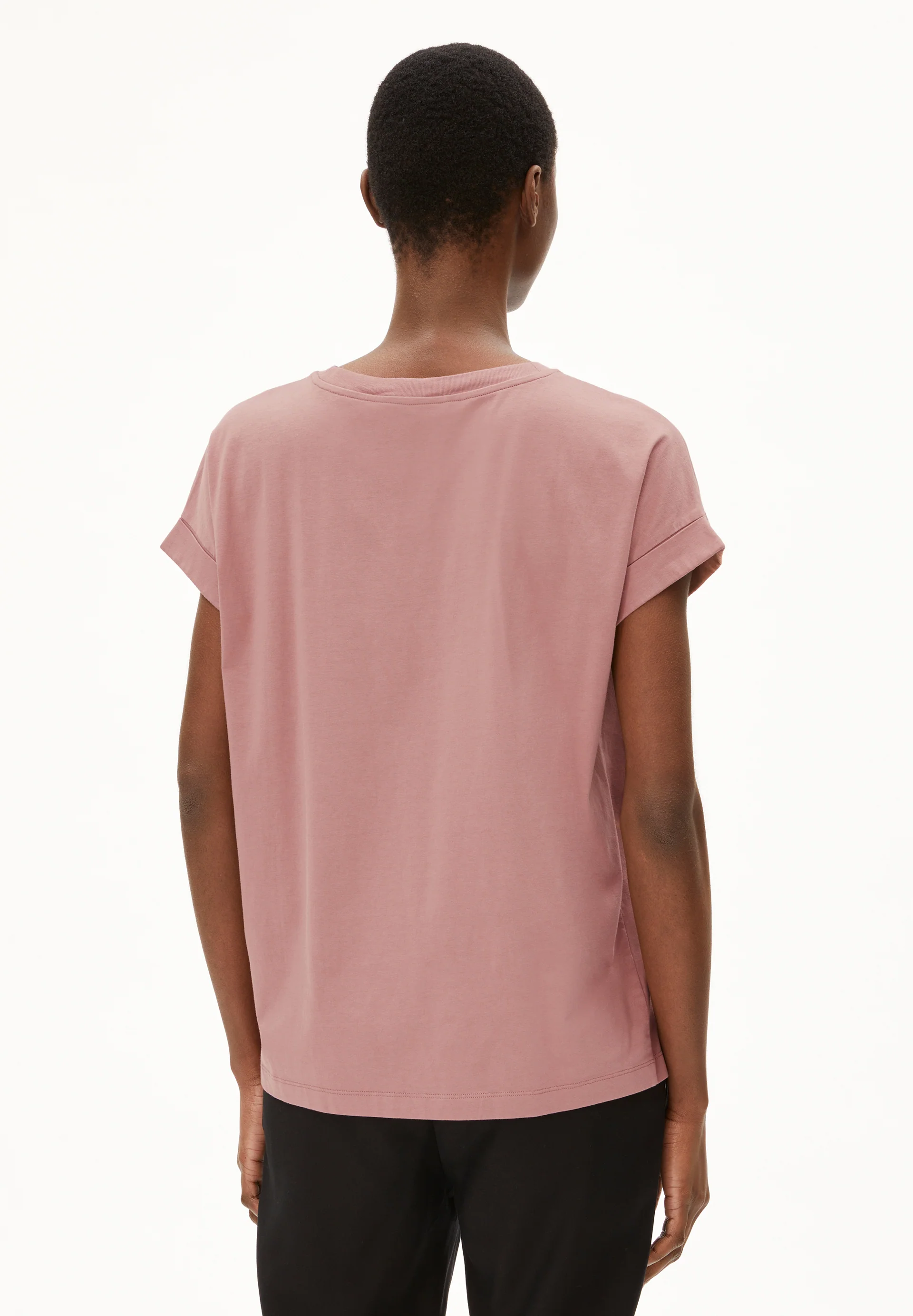 IDAARA T-shirts from organic cotton