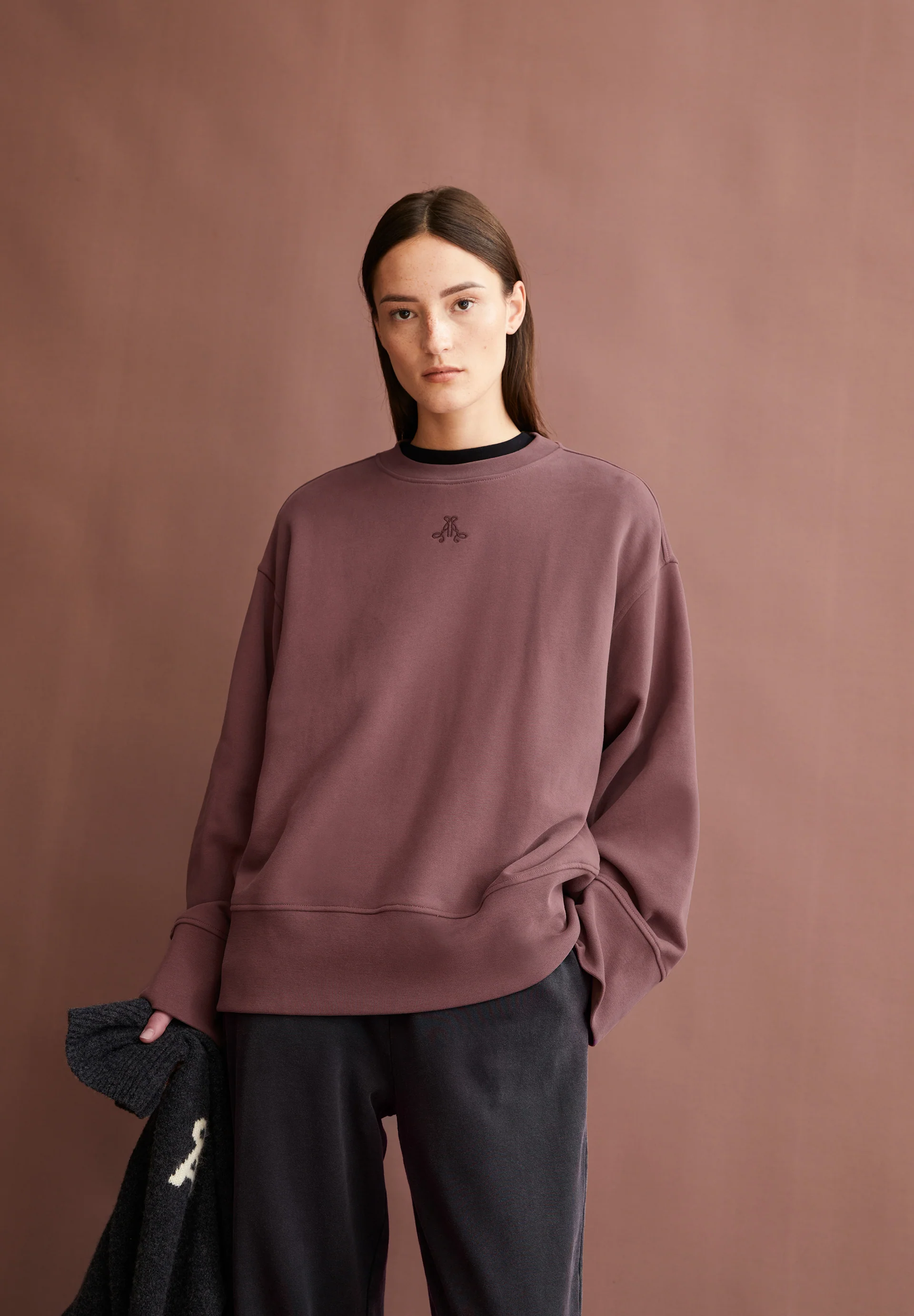 ANWAA Sweatshirt from organic cotton