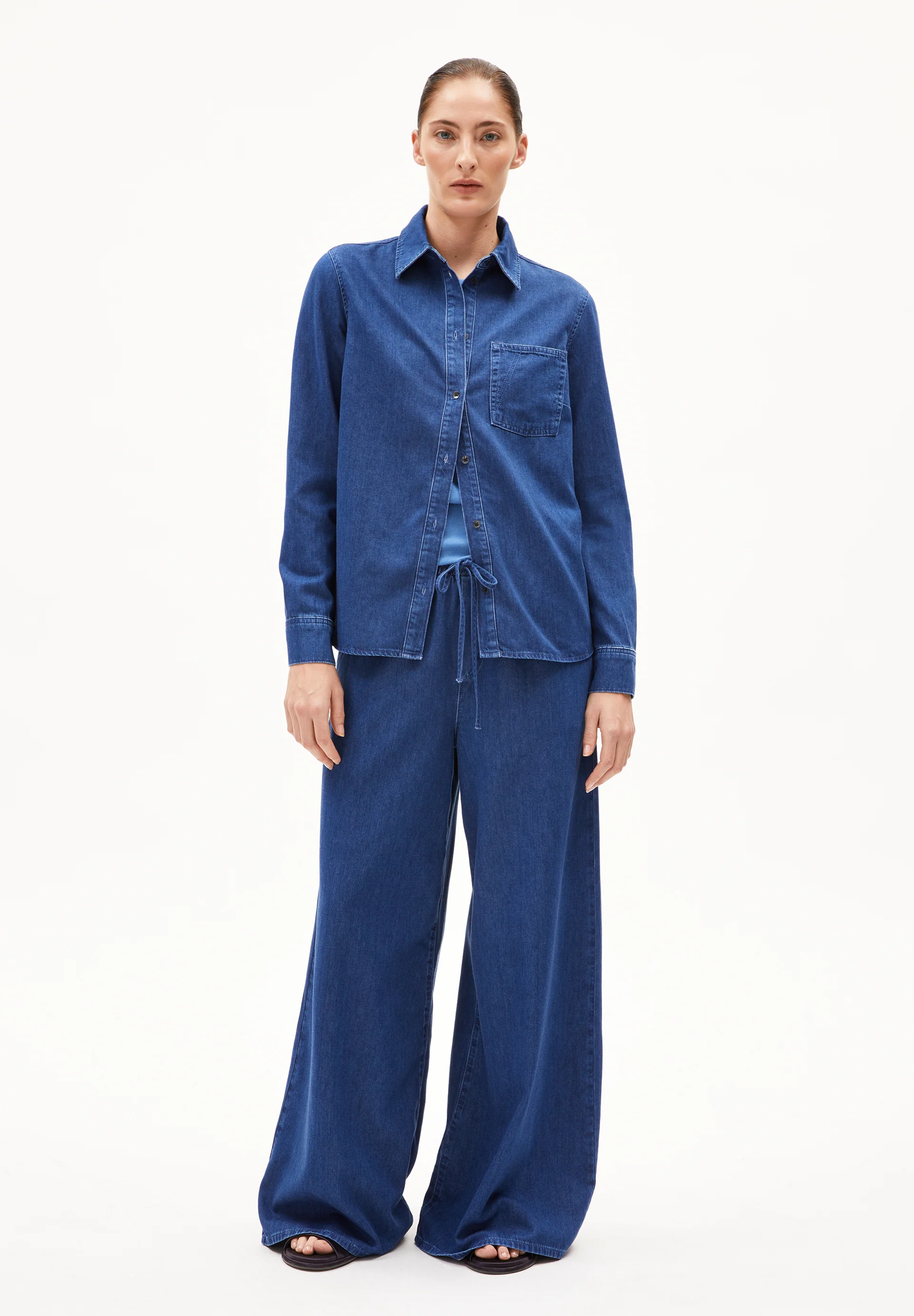 KELAANI Woven Pants made of Organic Cotton Mix