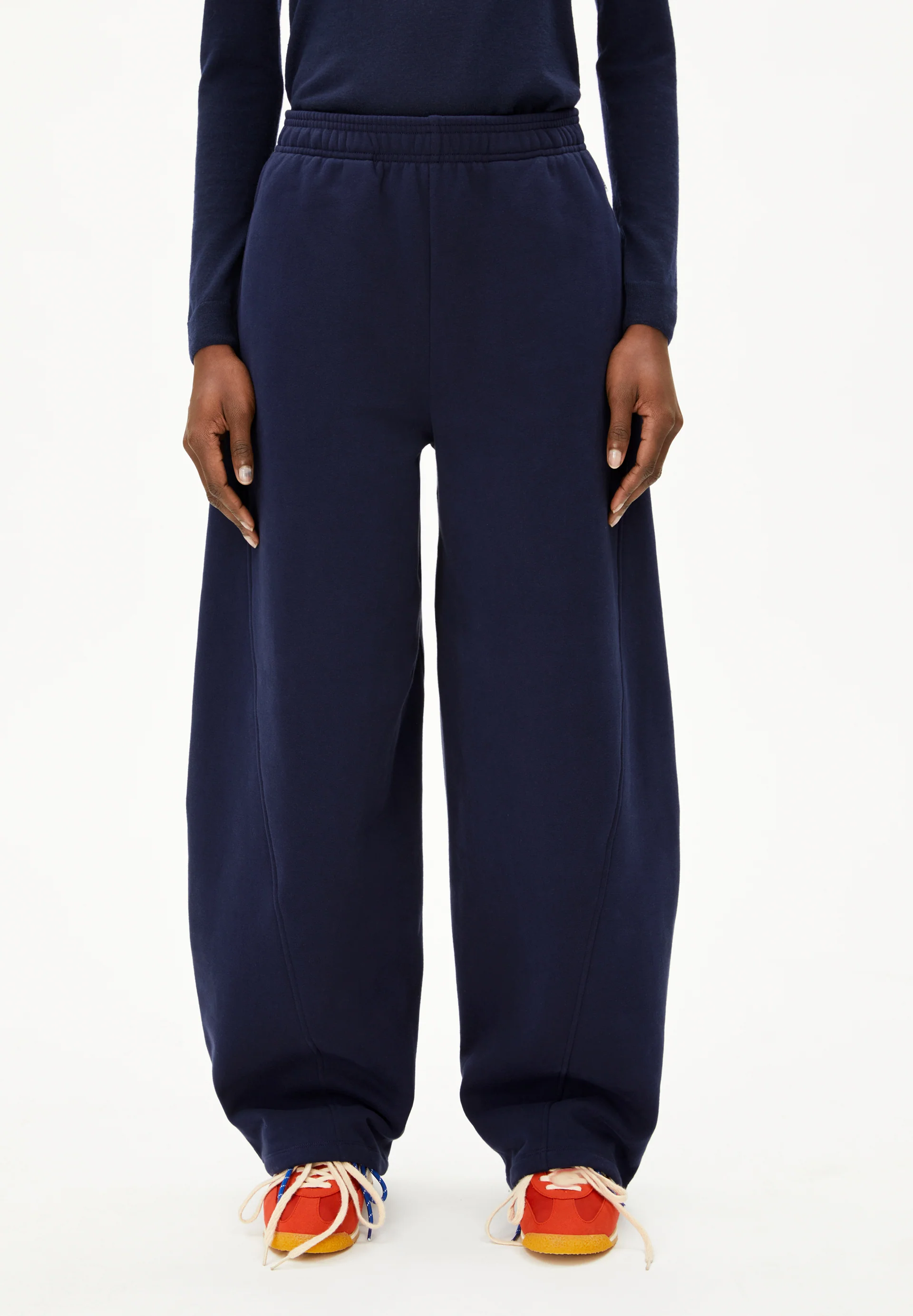 BELLAISAA Sweat pants made from organic cotton