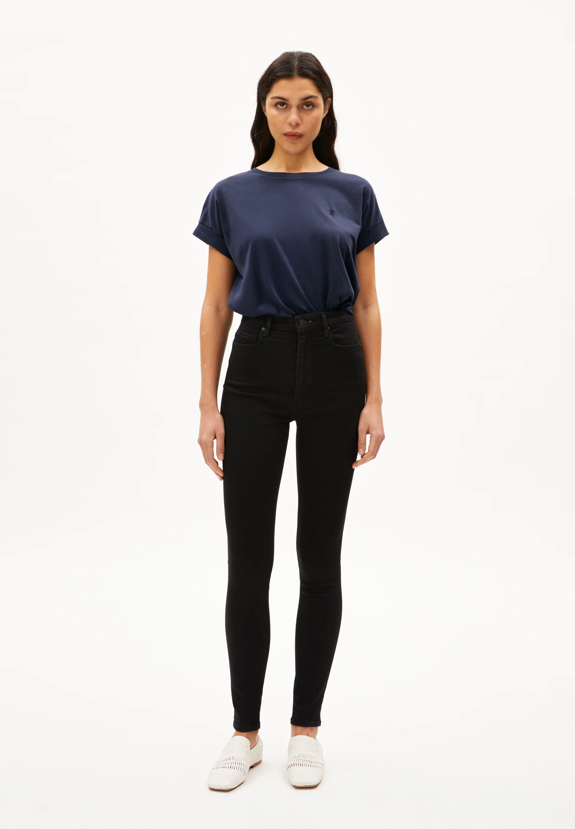 IDAARA T-shirts from organic cotton