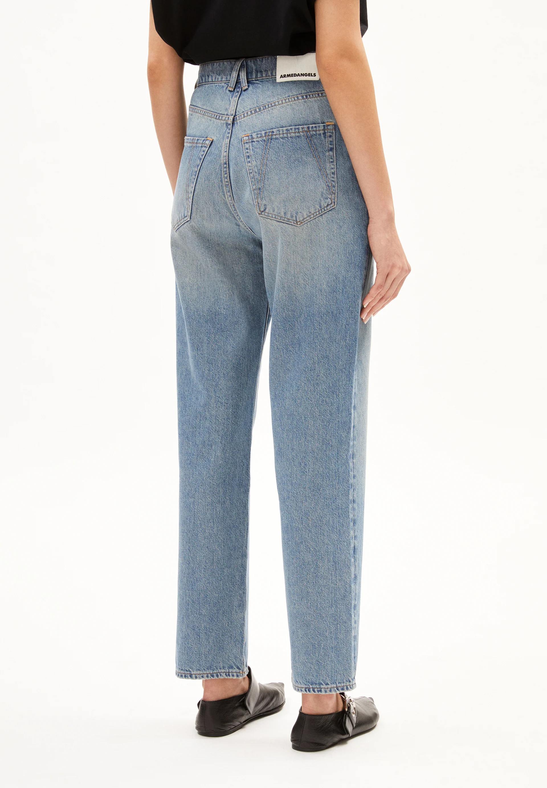 AAIKALA DETAIL Straight Jeans High Waist Organic Cotton Mix