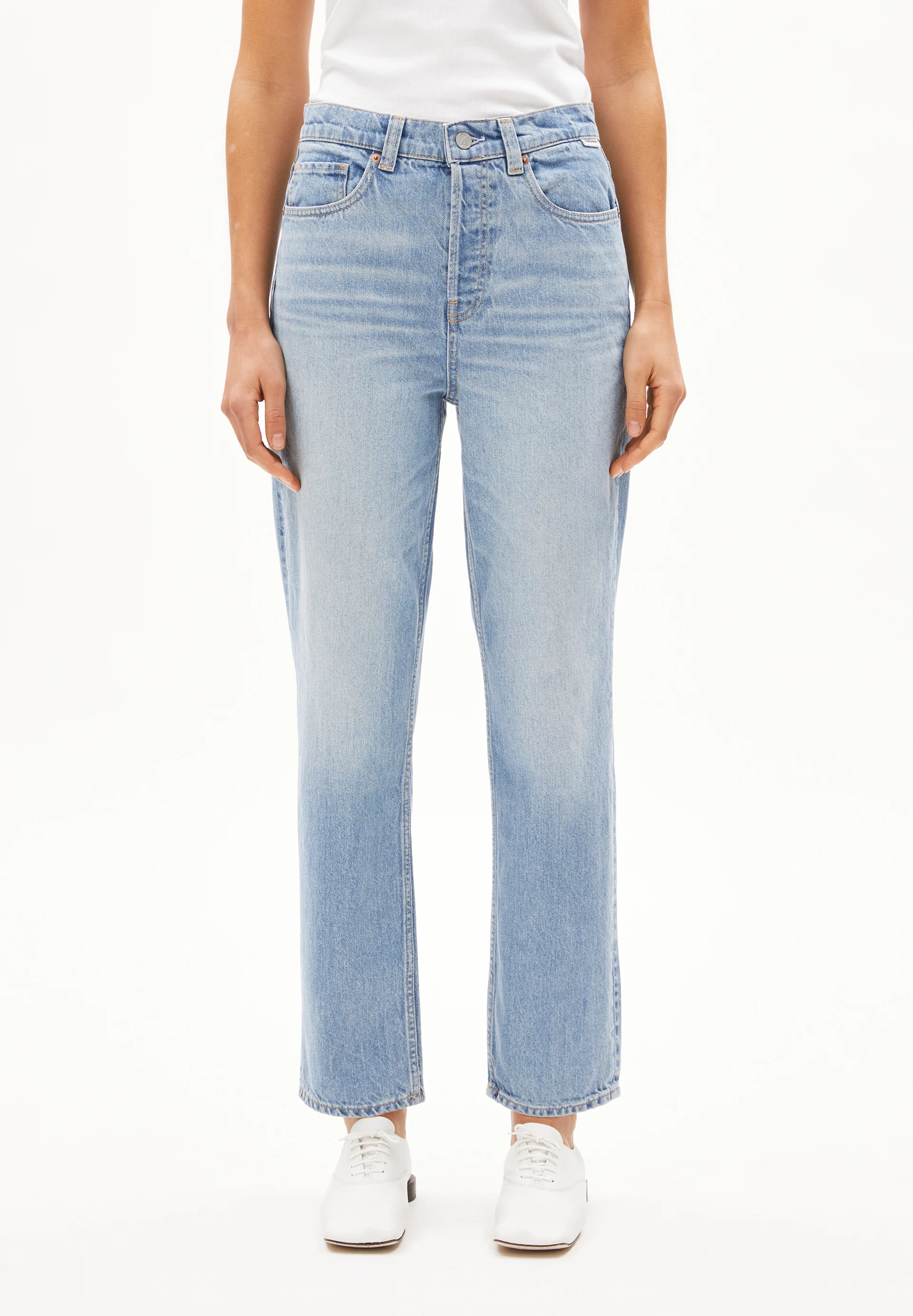 AAIKALA Straight Jeans High Waist recycled Cotton