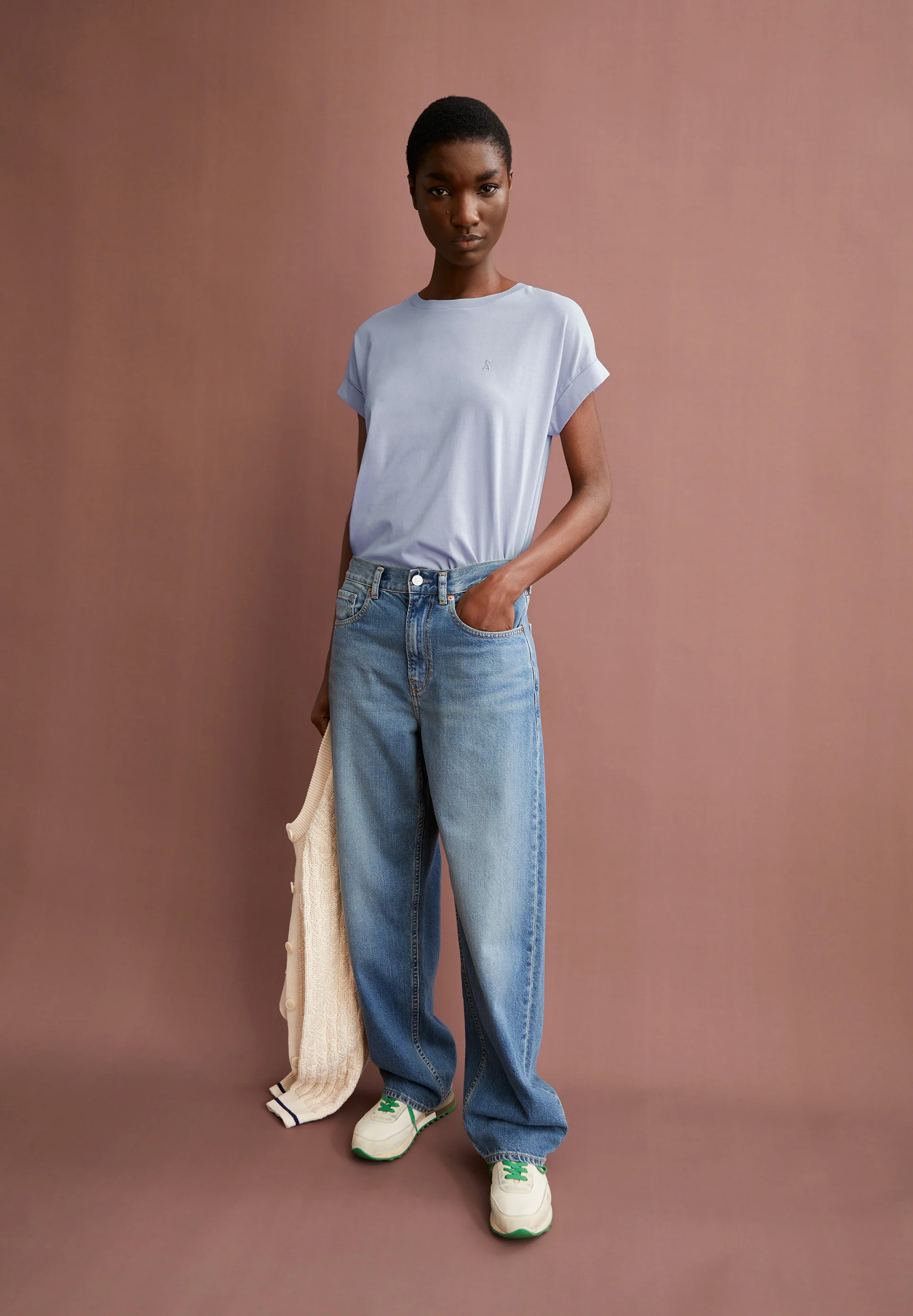 IDAARA T-shirts from organic cotton