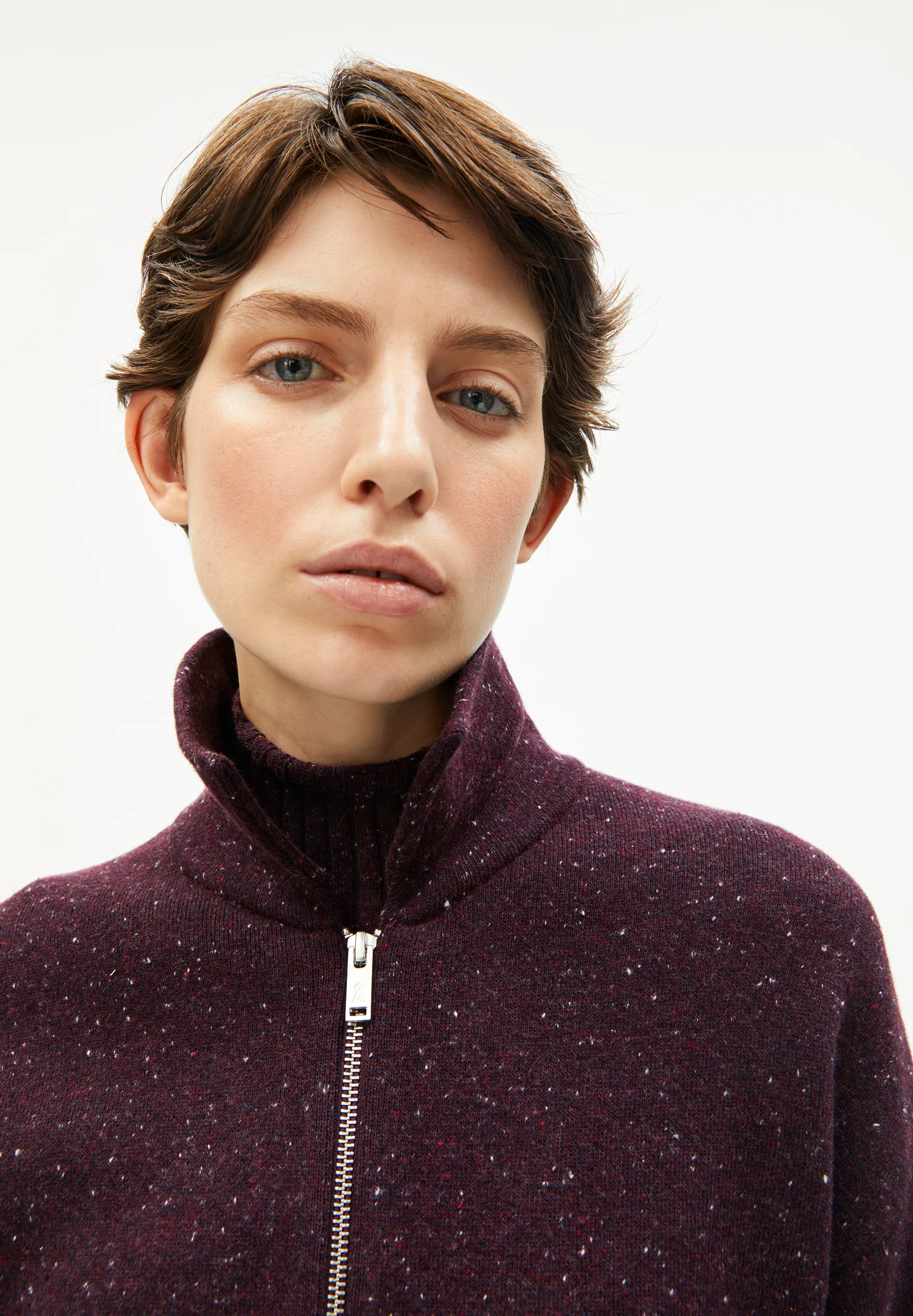 DOROTHEAA TWEED Cardigan made from an organic wool blend
