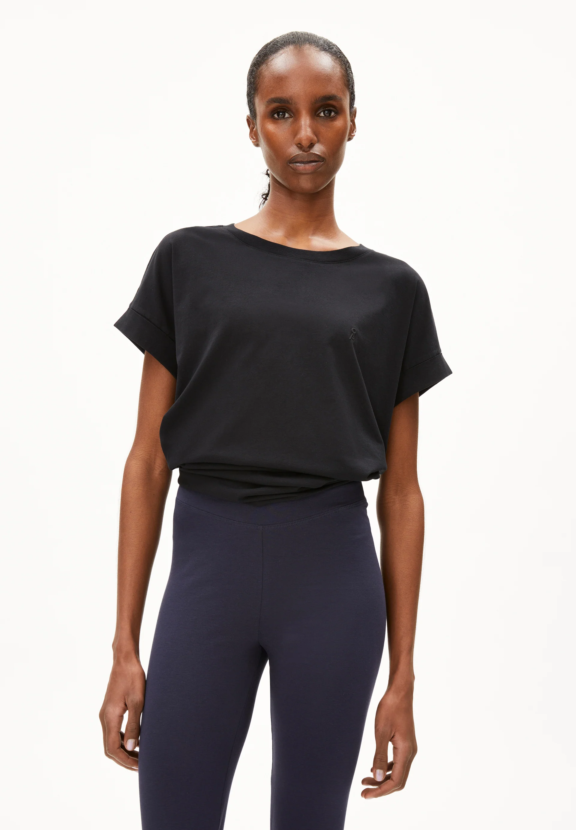 IDAARA T-shirts from organic cotton