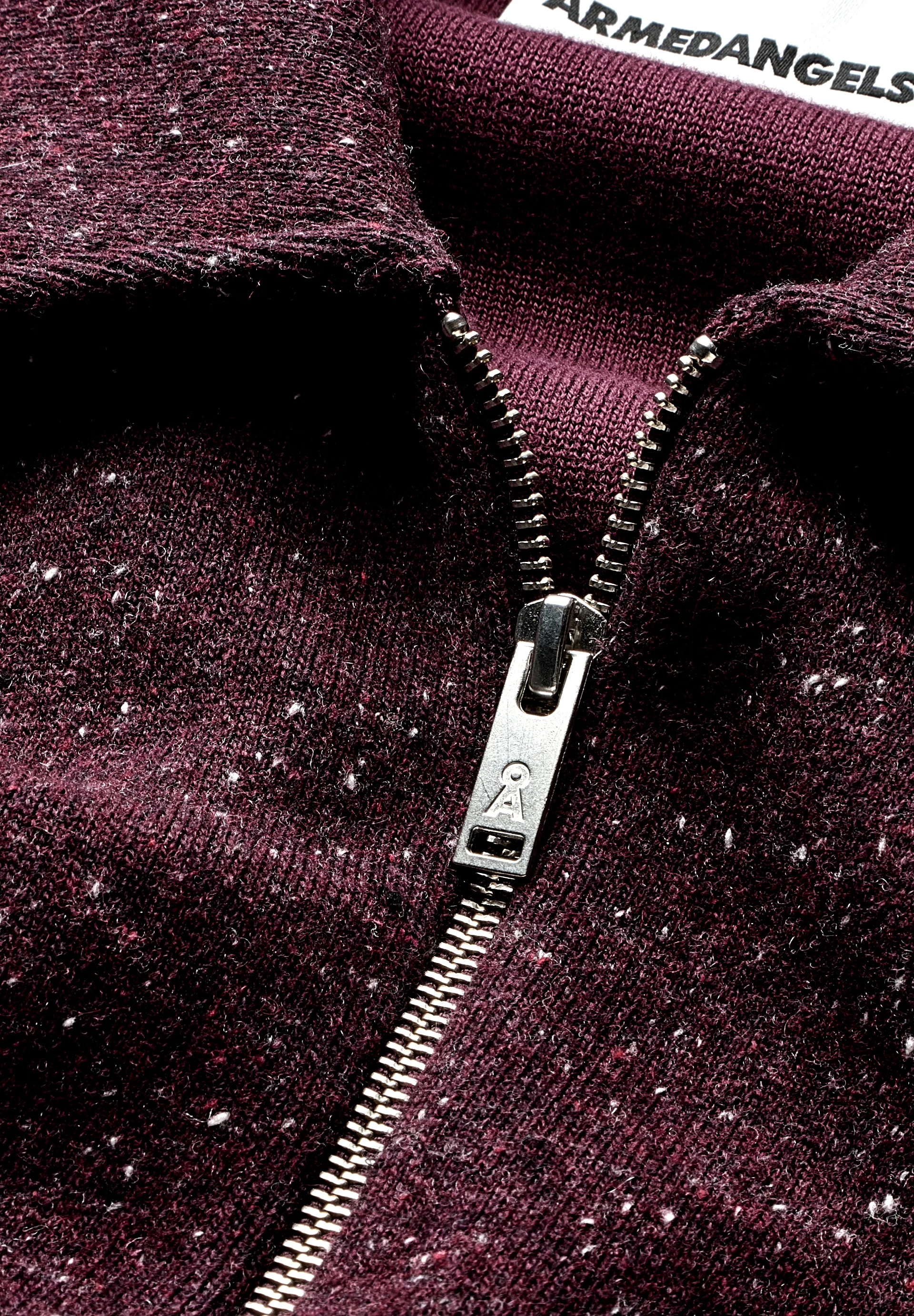 DOROTHEAA TWEED Cardigan made from an organic wool blend