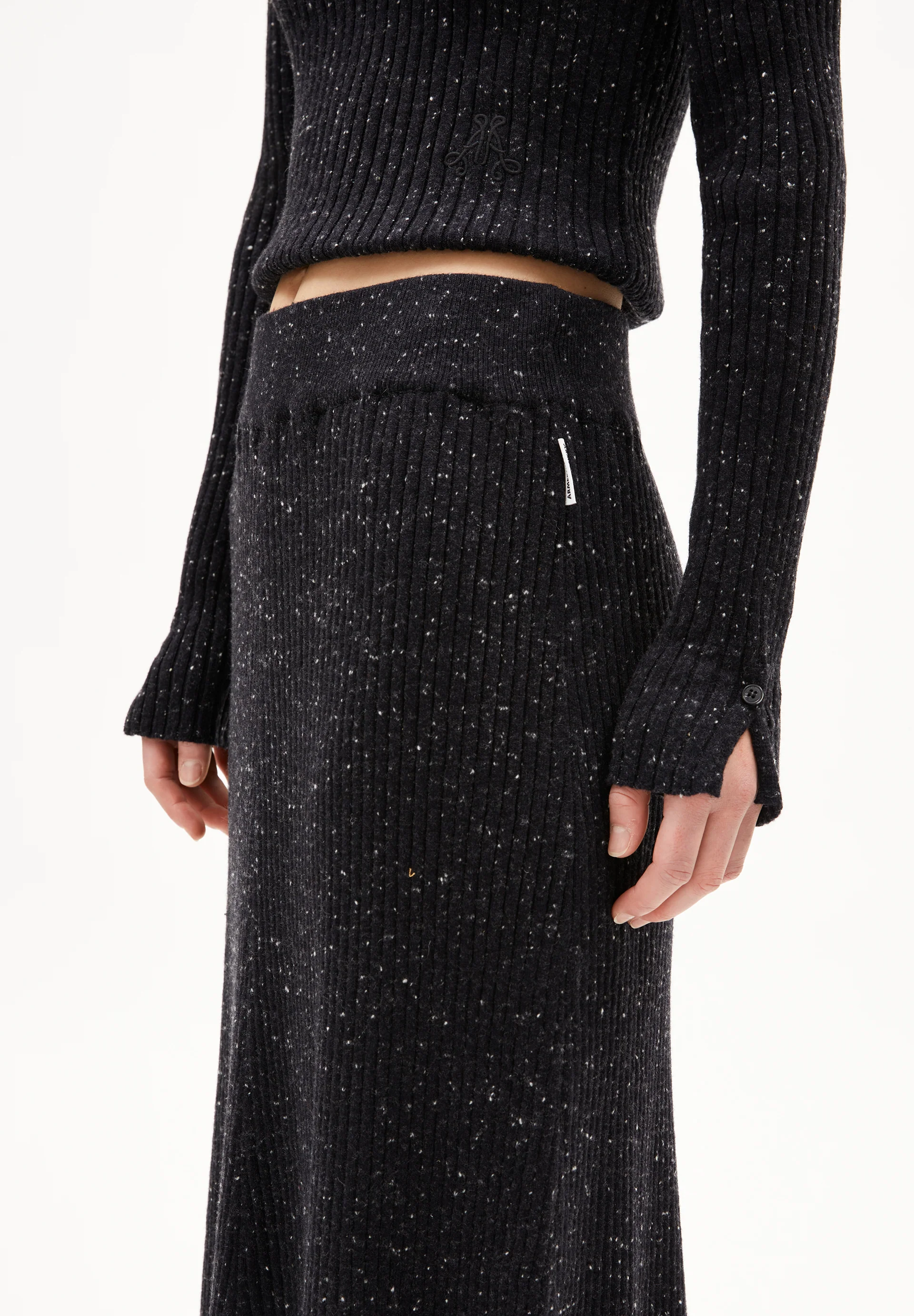 HANAA TWEED Knit Skirt made of recycled Organic Wool Mix