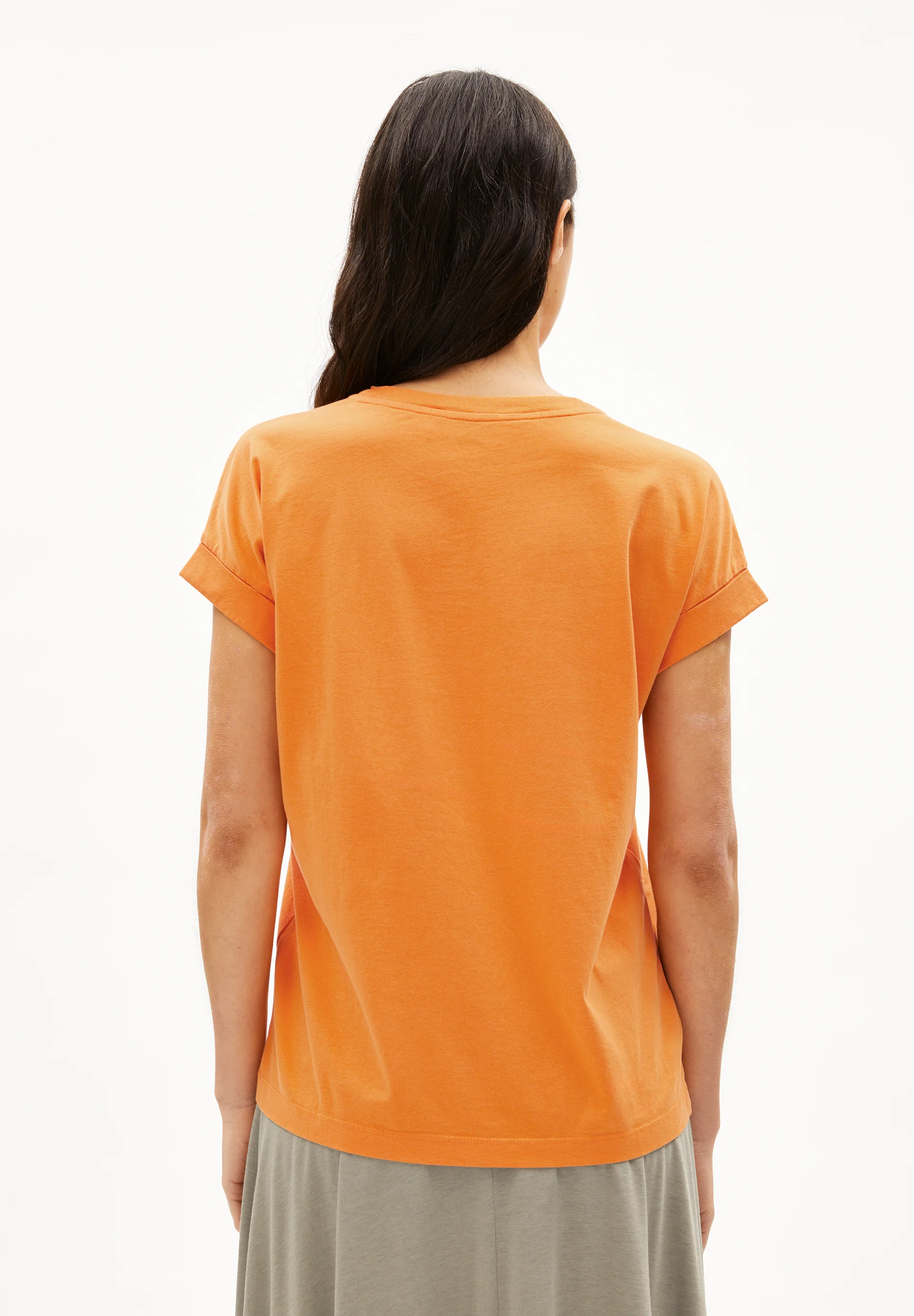 IDAARA T-shirts from organic cotton