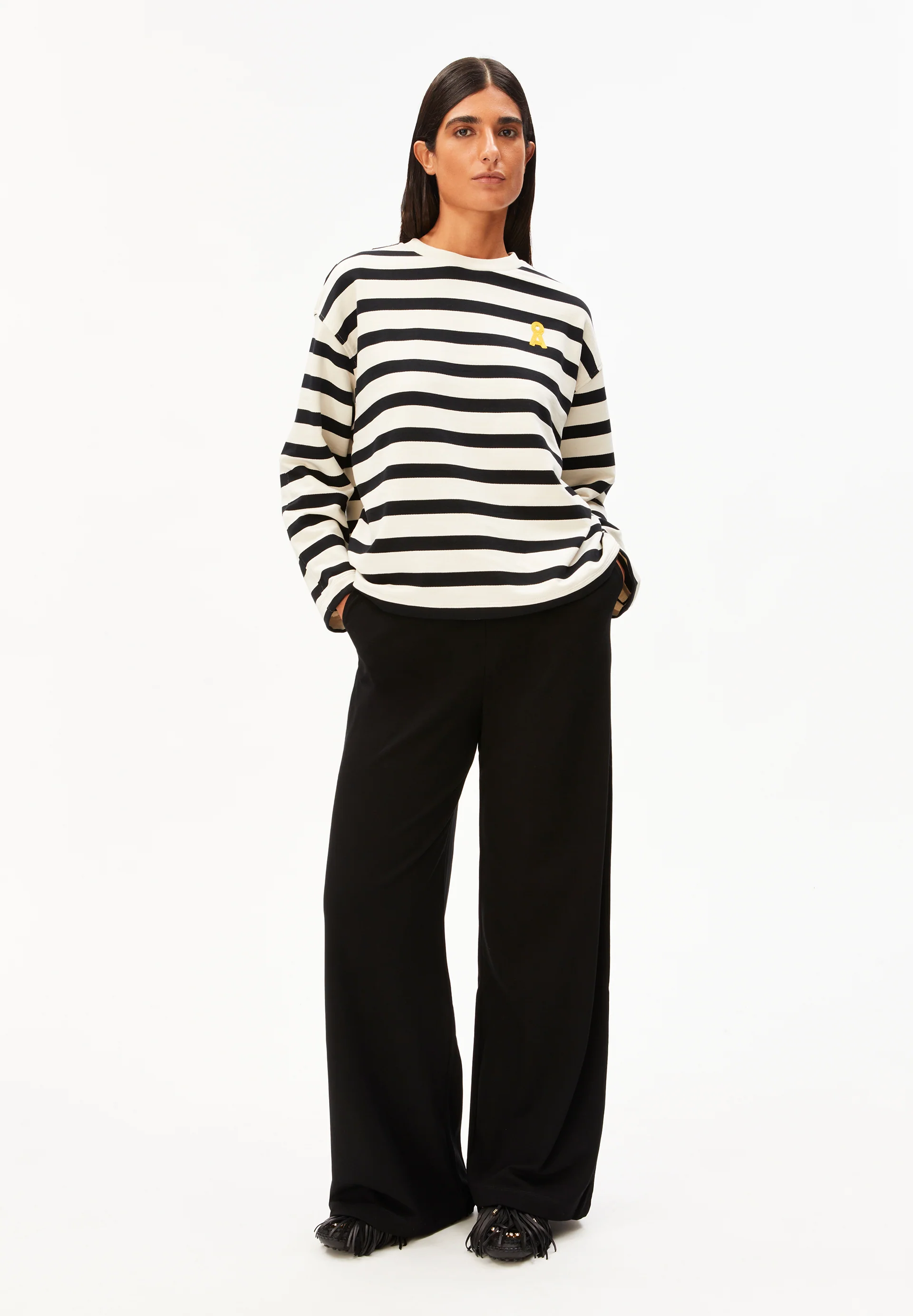 ICONIC Å FRANKAA BOLD Sweatshirt from organic cotton