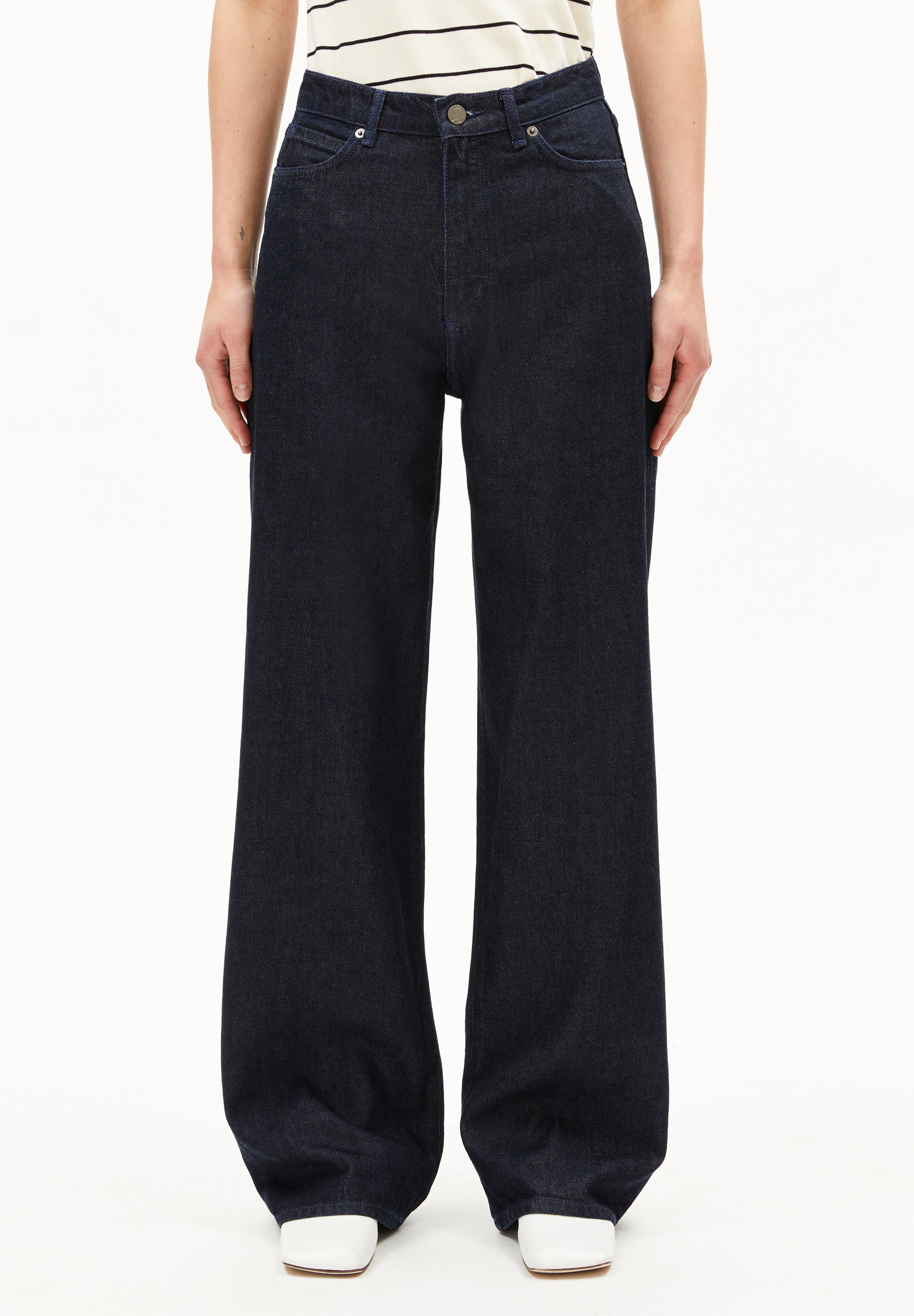 ENIJAA FLOW Wide leg high waist made from TENCEL™ lyocell blend