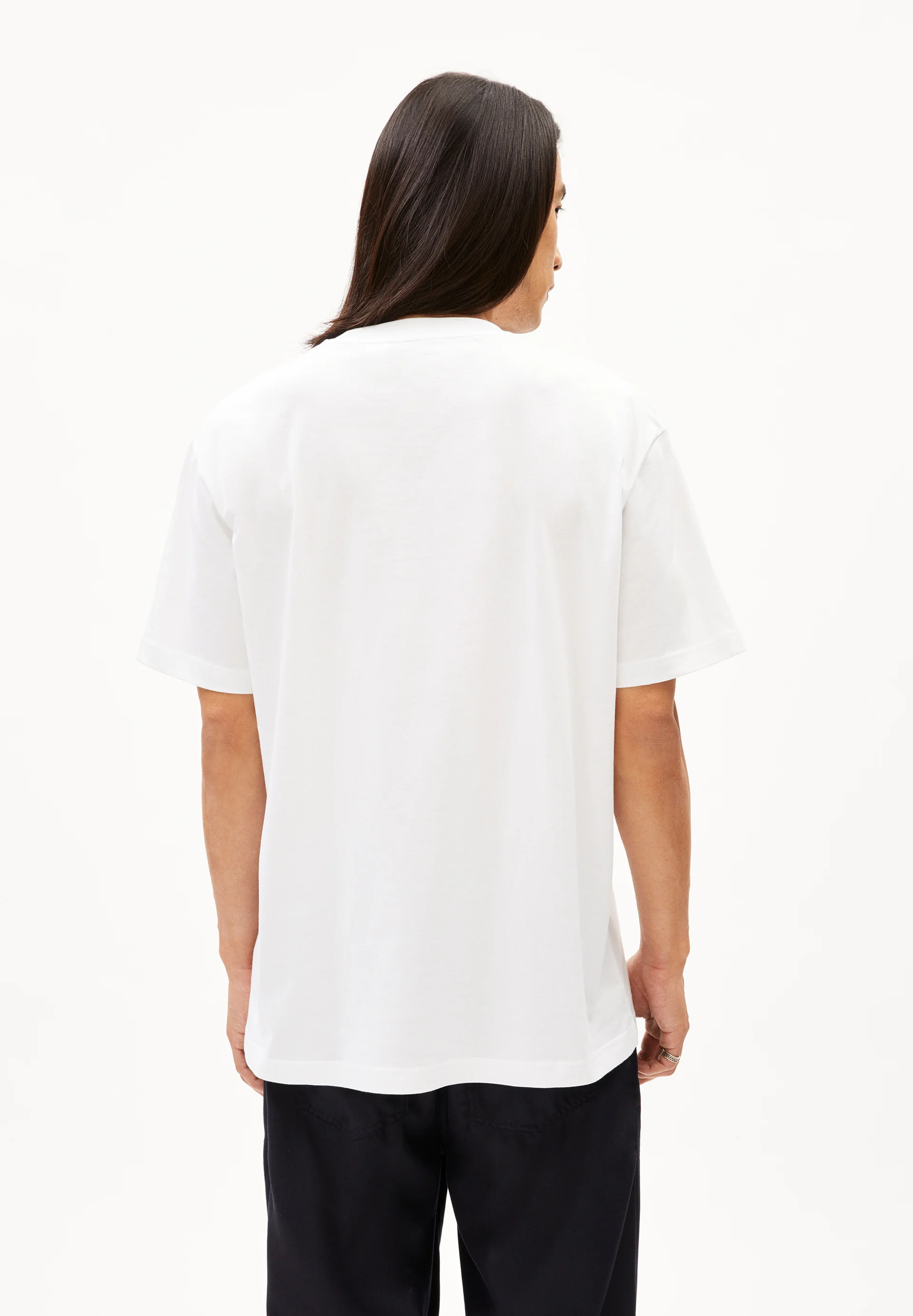 AADRU T-shirts from organic cotton