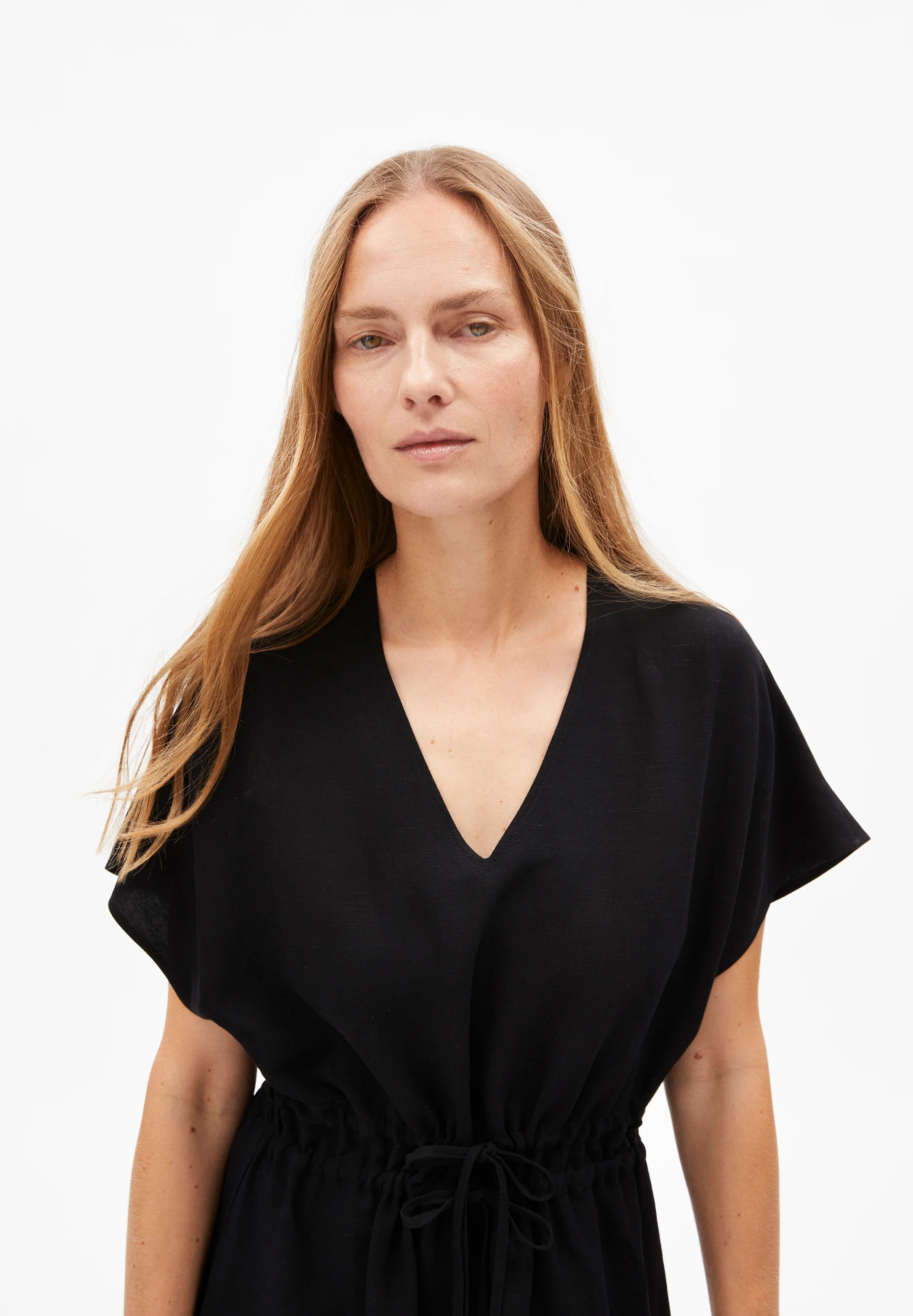 MAAHOLINA LINO Woven Dress made of Linen-Mix