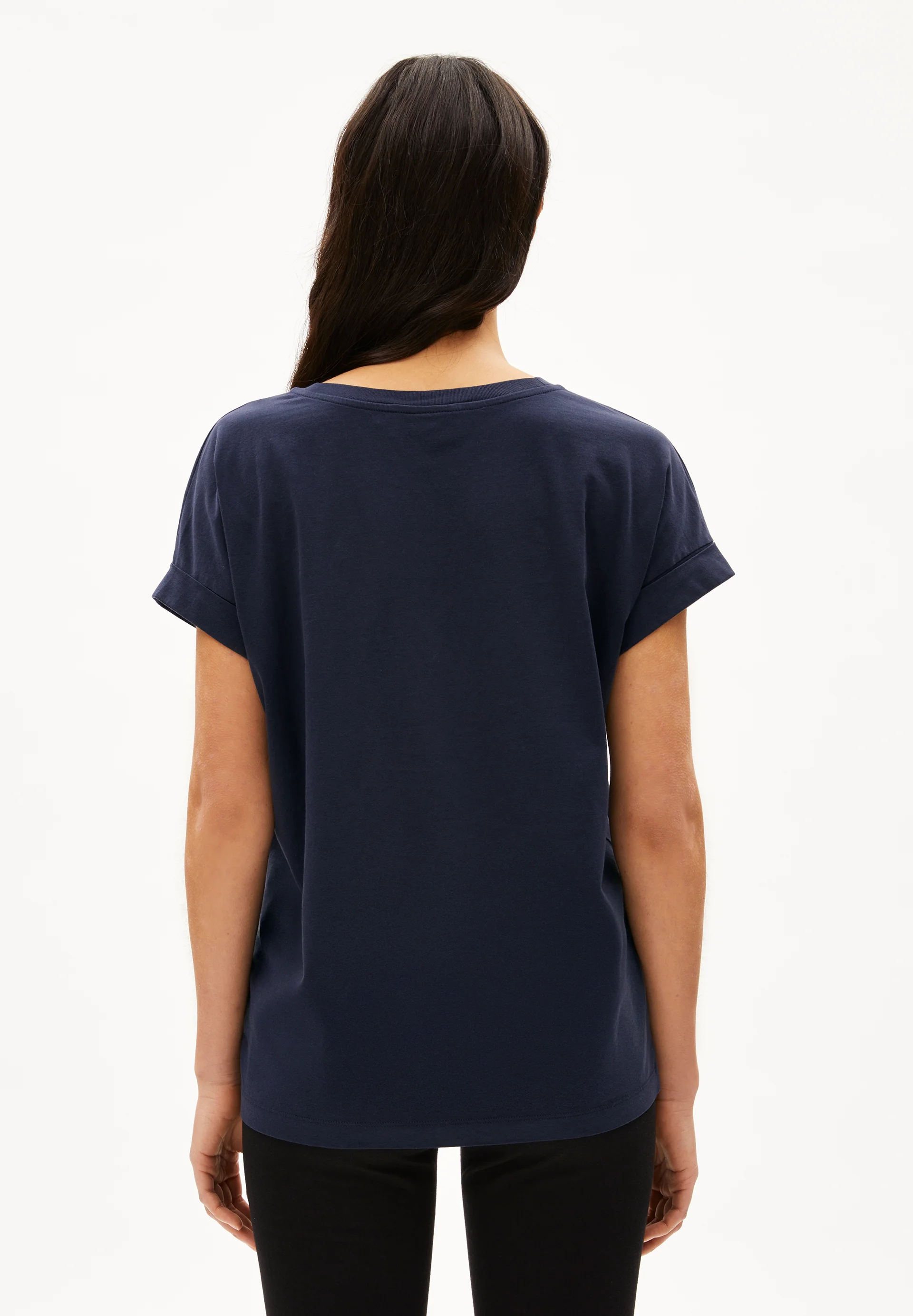 IDAARA T-shirts from organic cotton