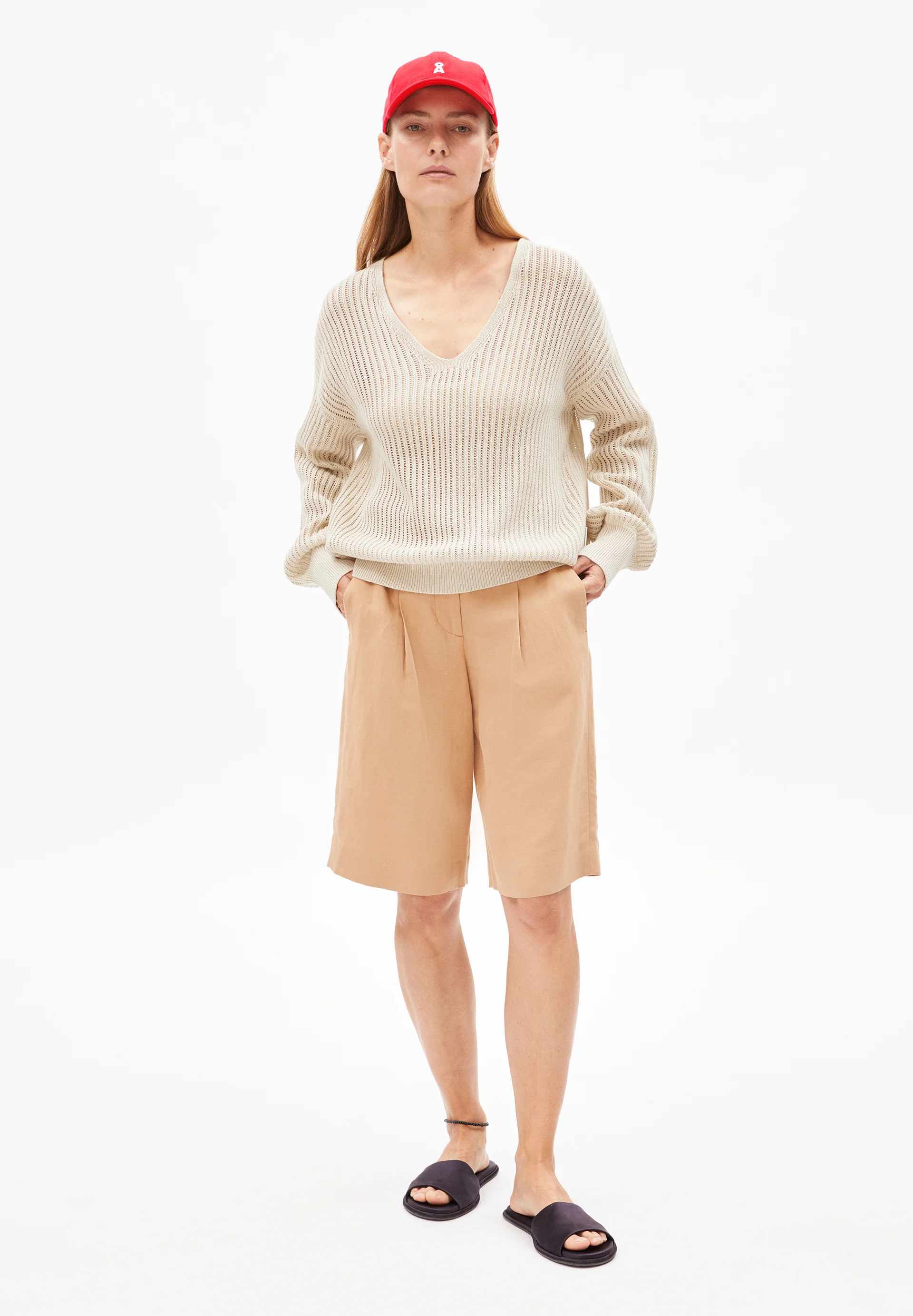 LINEN BLEND KNIT SWEATER Sweater made of Linen-Mix