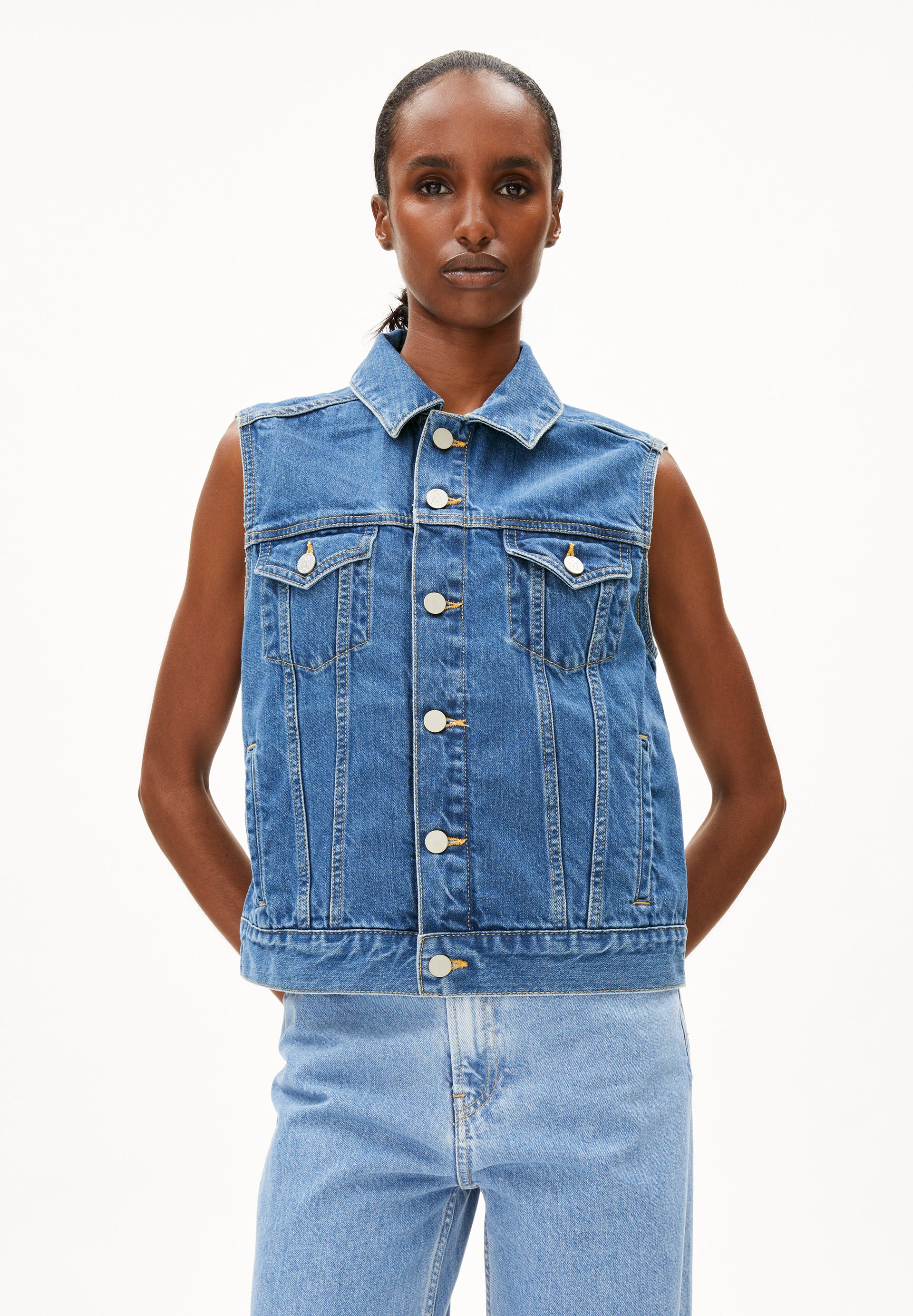 ERSAA Denim Vest made of recycled Cotton
