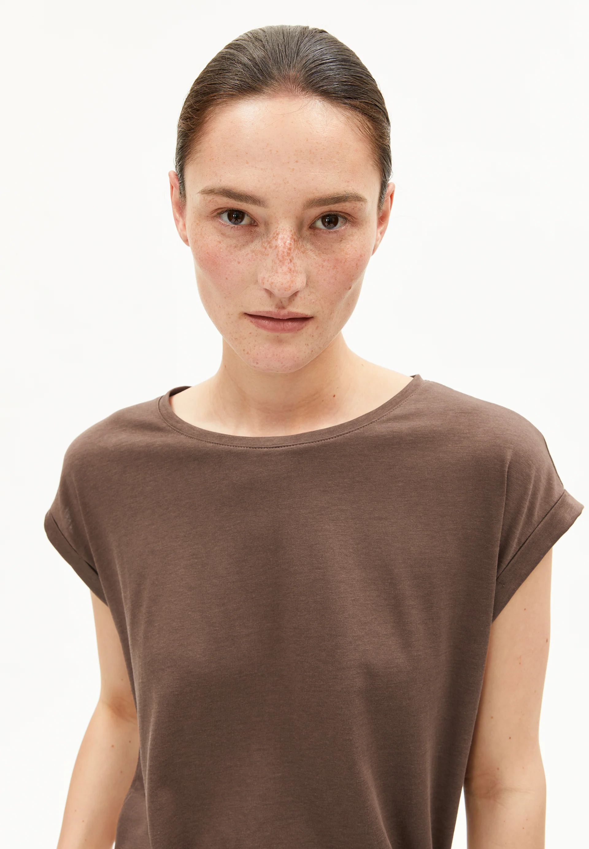 JILAANA T-shirt made of TENCEL™ Lyocell Mix.