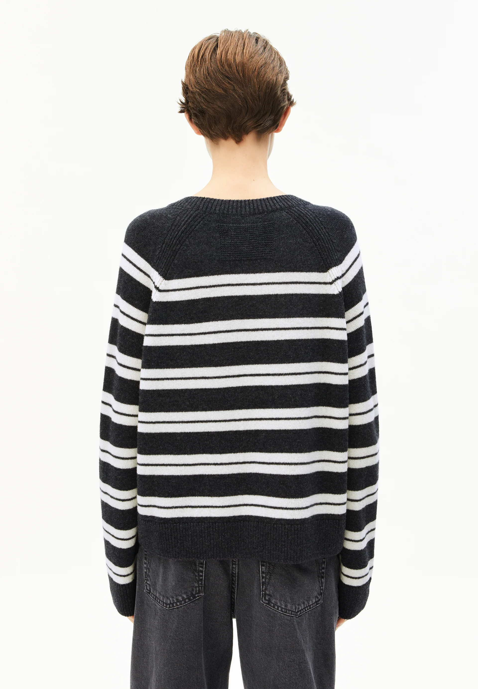 LILIRIAA FINE STRIPES Jumper made from an organic wool blend