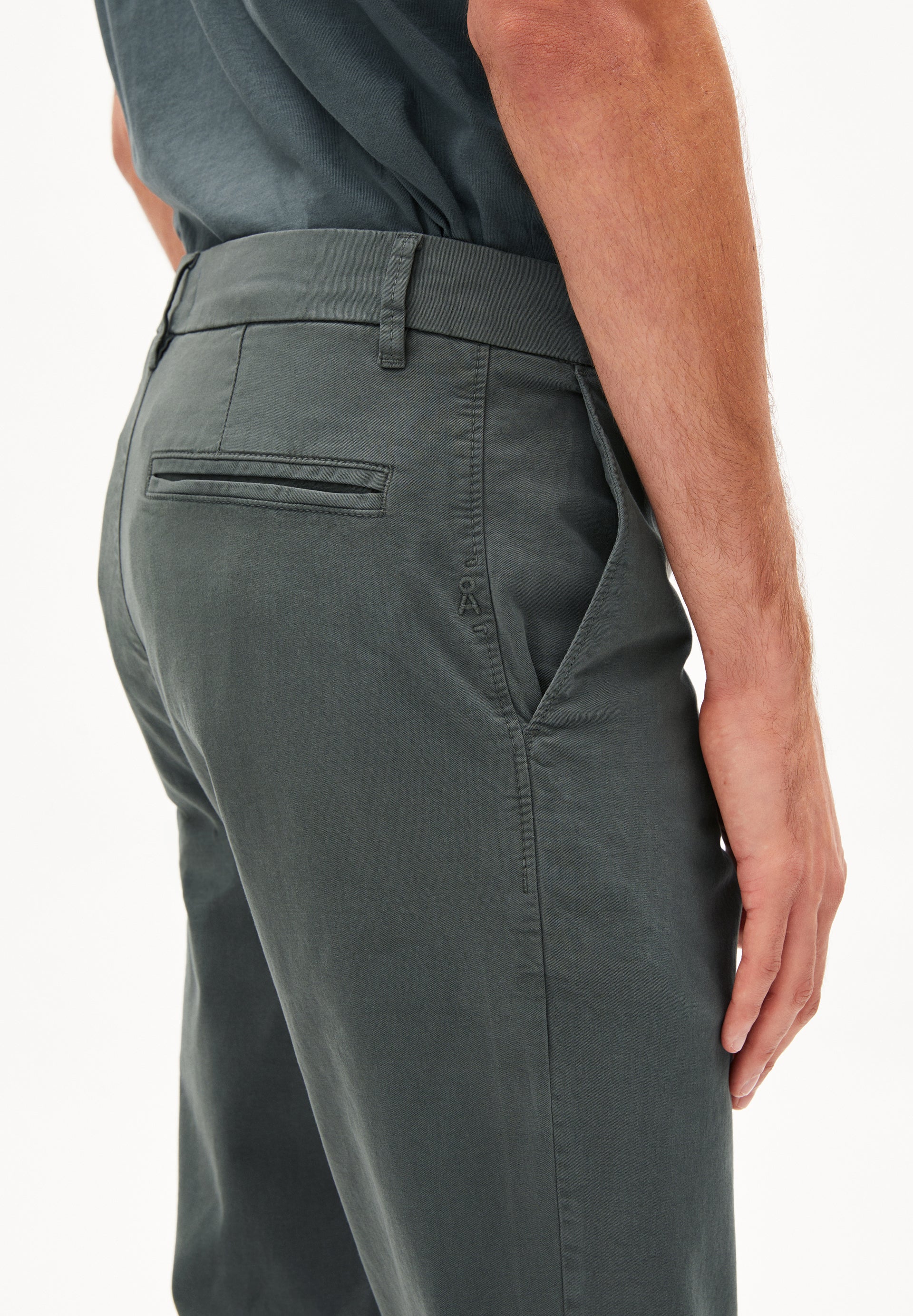 AATHAN Chino Pants made of Organic Cotton Mix