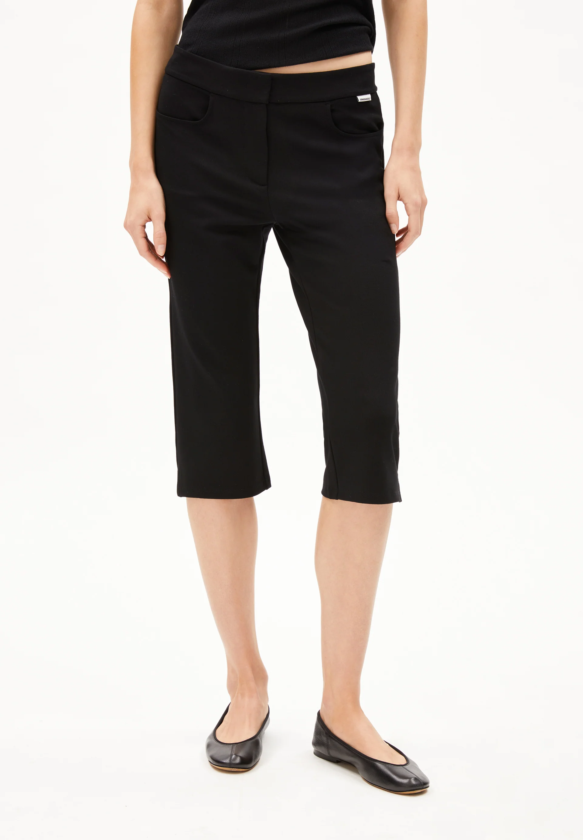 MOONBAA Capri made of LENZING™ ECOVERO™ Viscose Mix