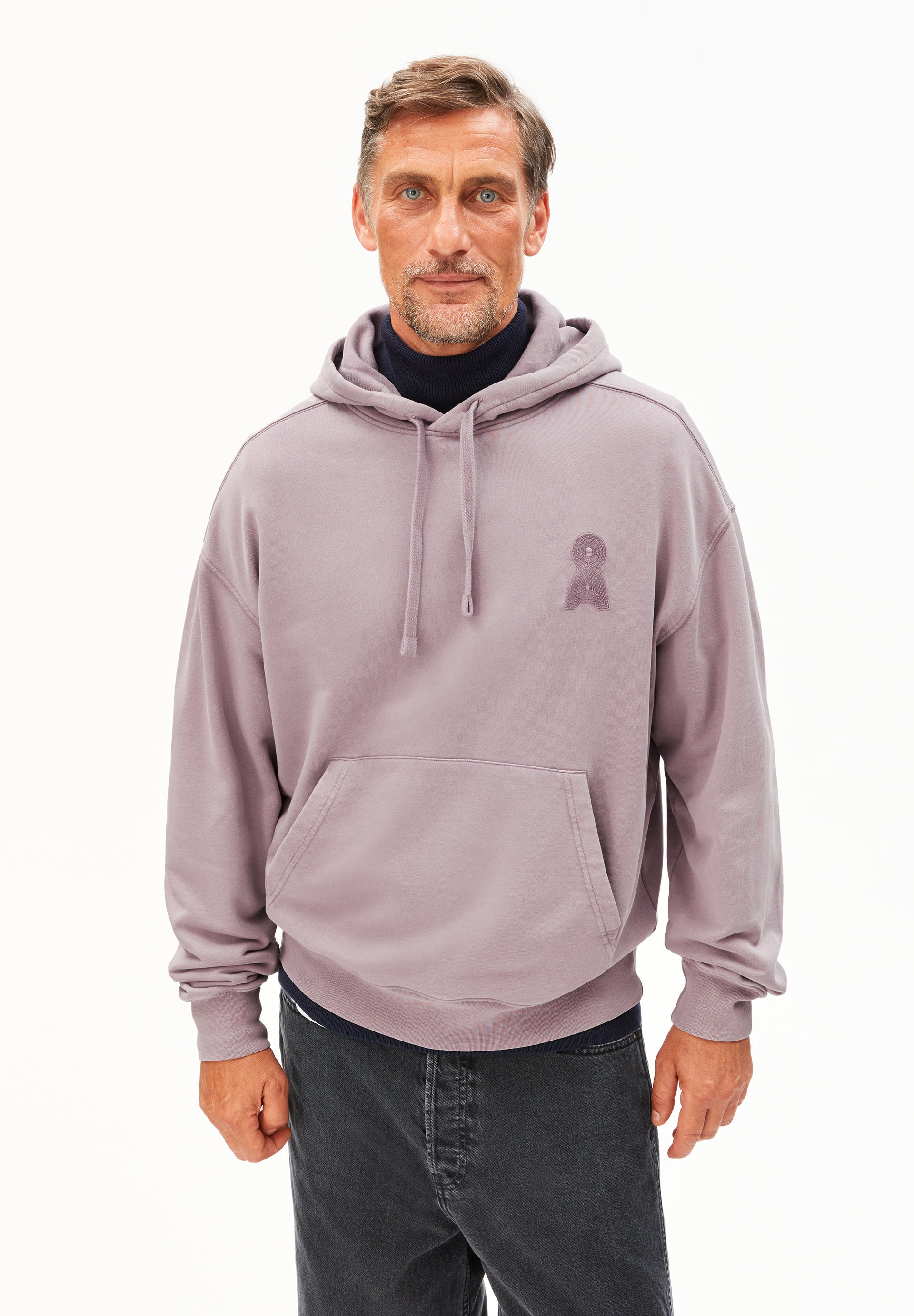 ICONIC Å KIRAAN GMT DYE Sweatshirt from organic cotton