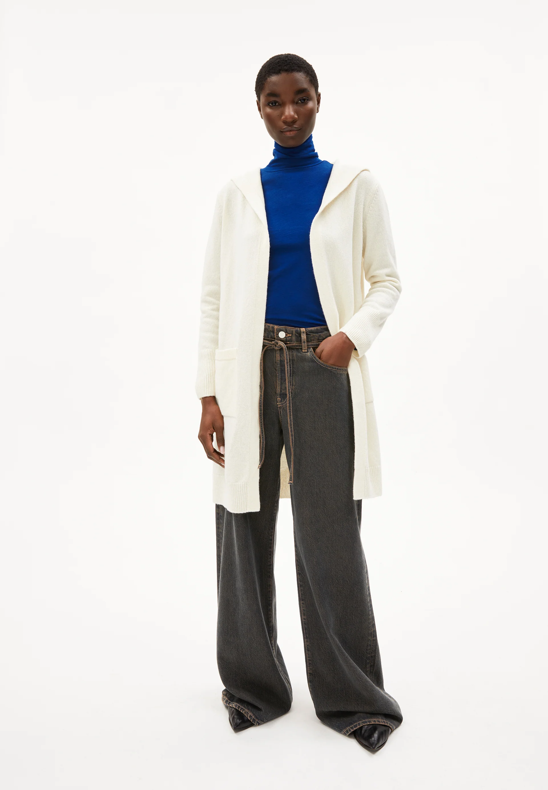 WANDAA Cardigan Relaxed Fit made of Organic Wool Mix