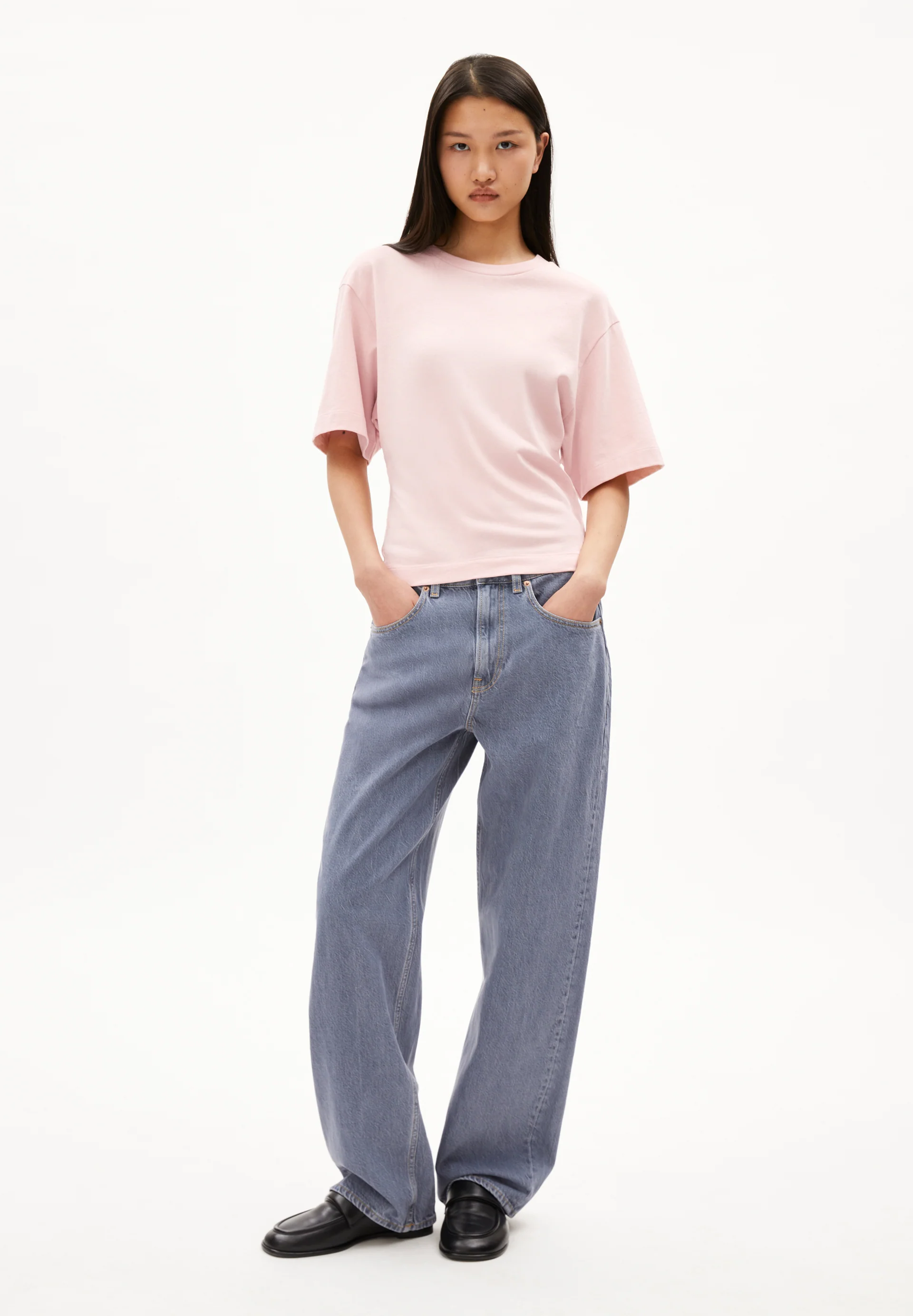 HERSILIAA Heavyweight T-Shirt made of Organic Cotton Mix