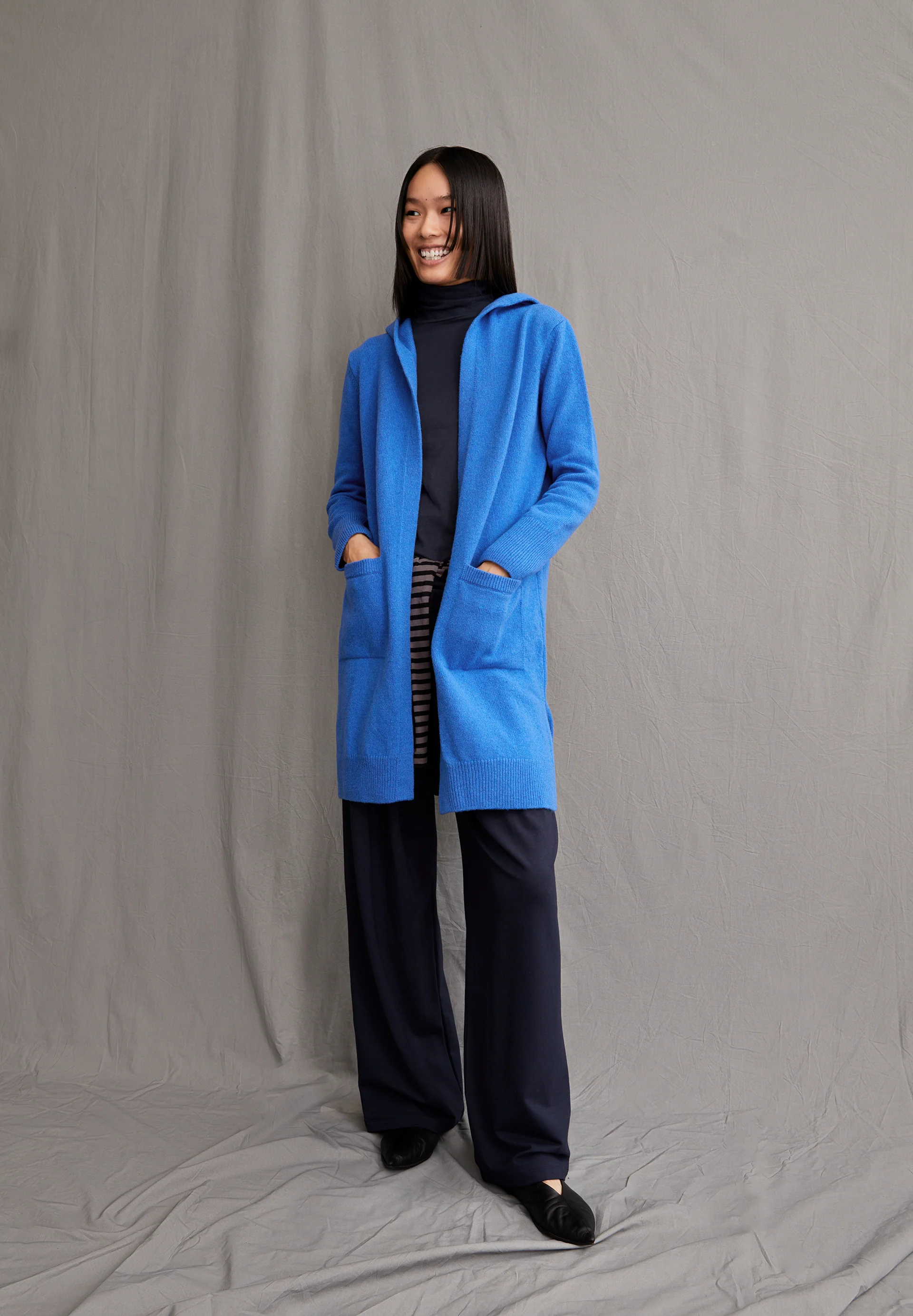 WANDAA Cardigan Relaxed Fit made of Organic Wool Mix