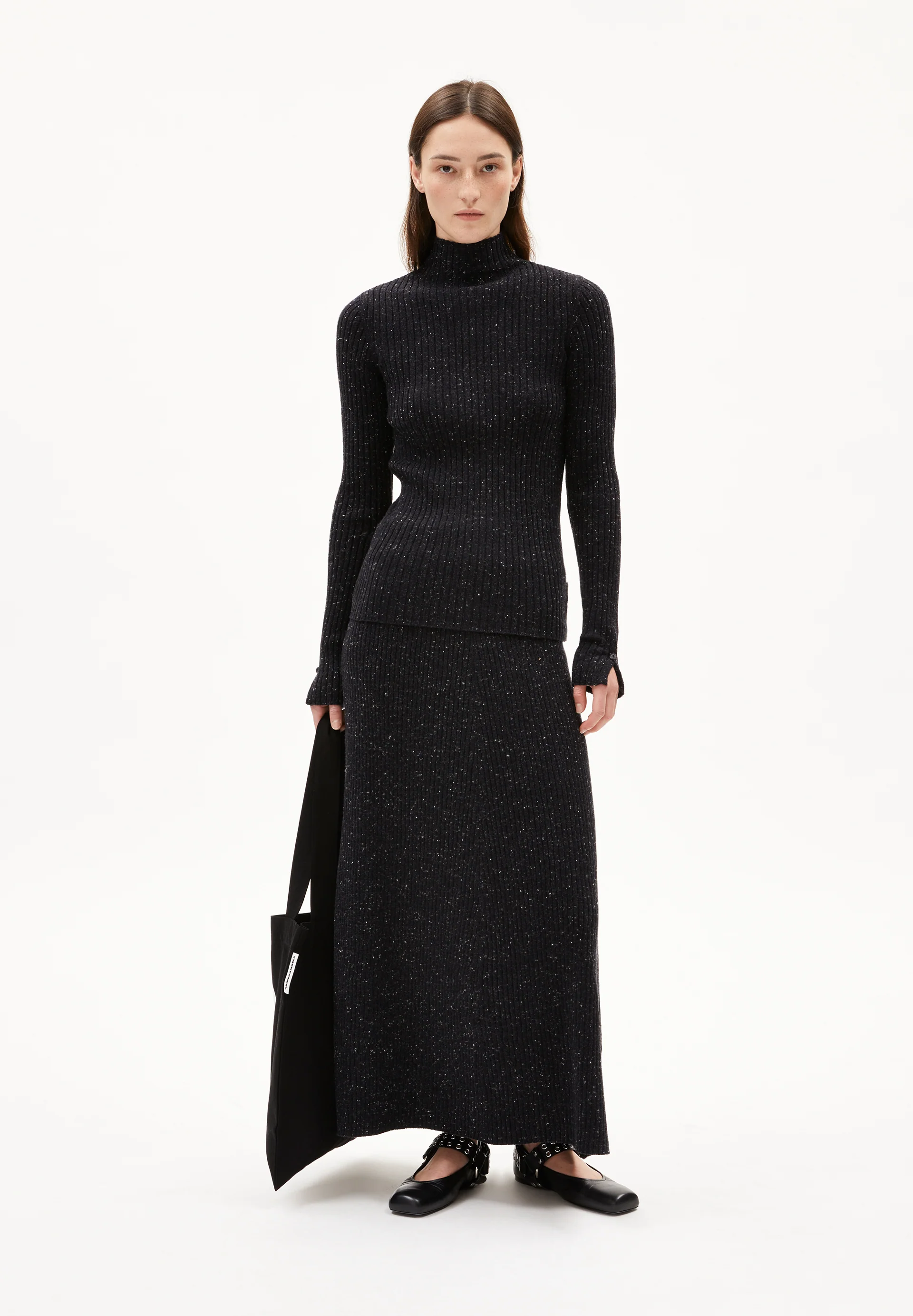 ALAANIA TWEED Sweater made of recycled Organic Wool Mix