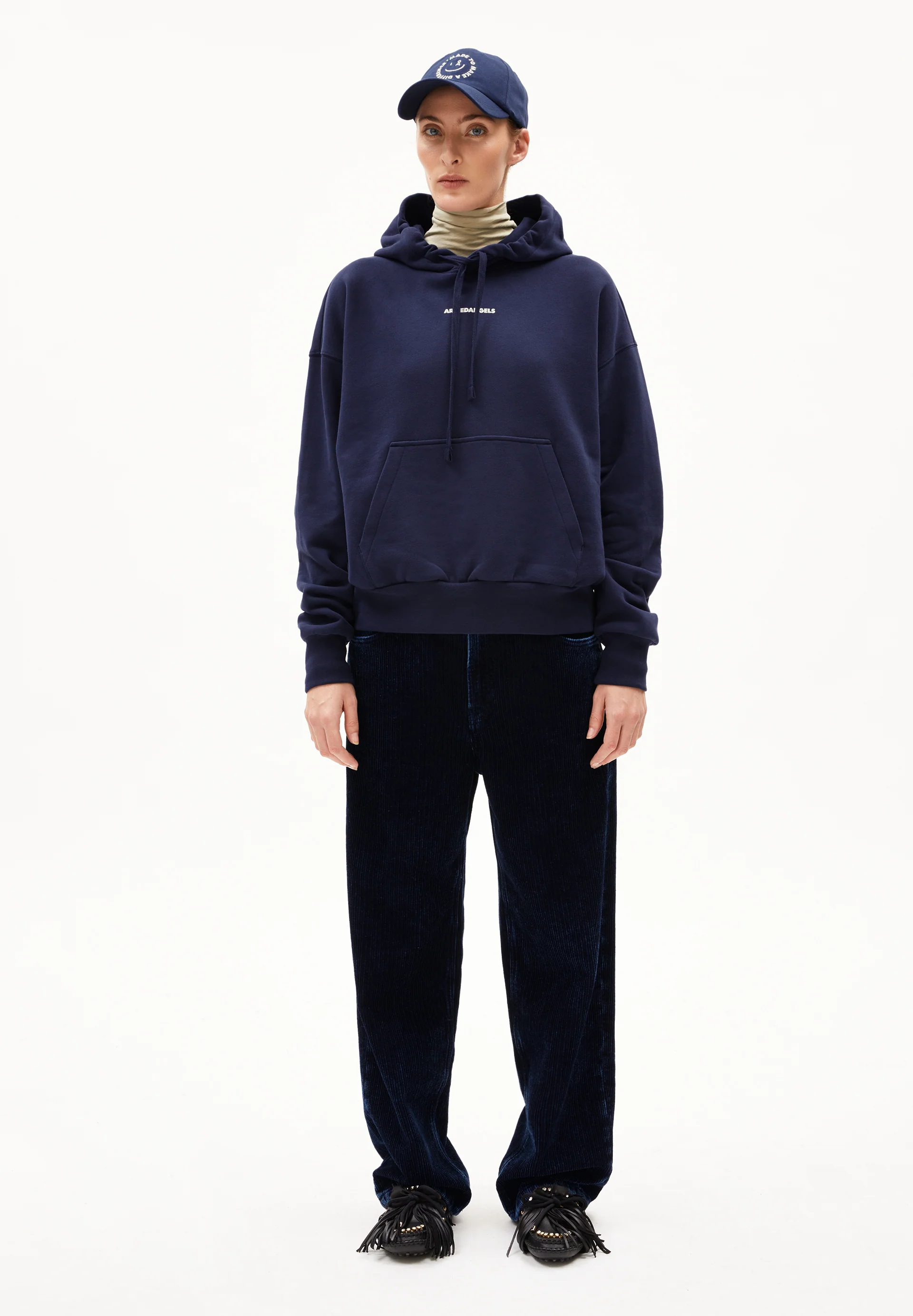 FRANCISARAA DIFFERENCE Sweathoodie from organic cotton