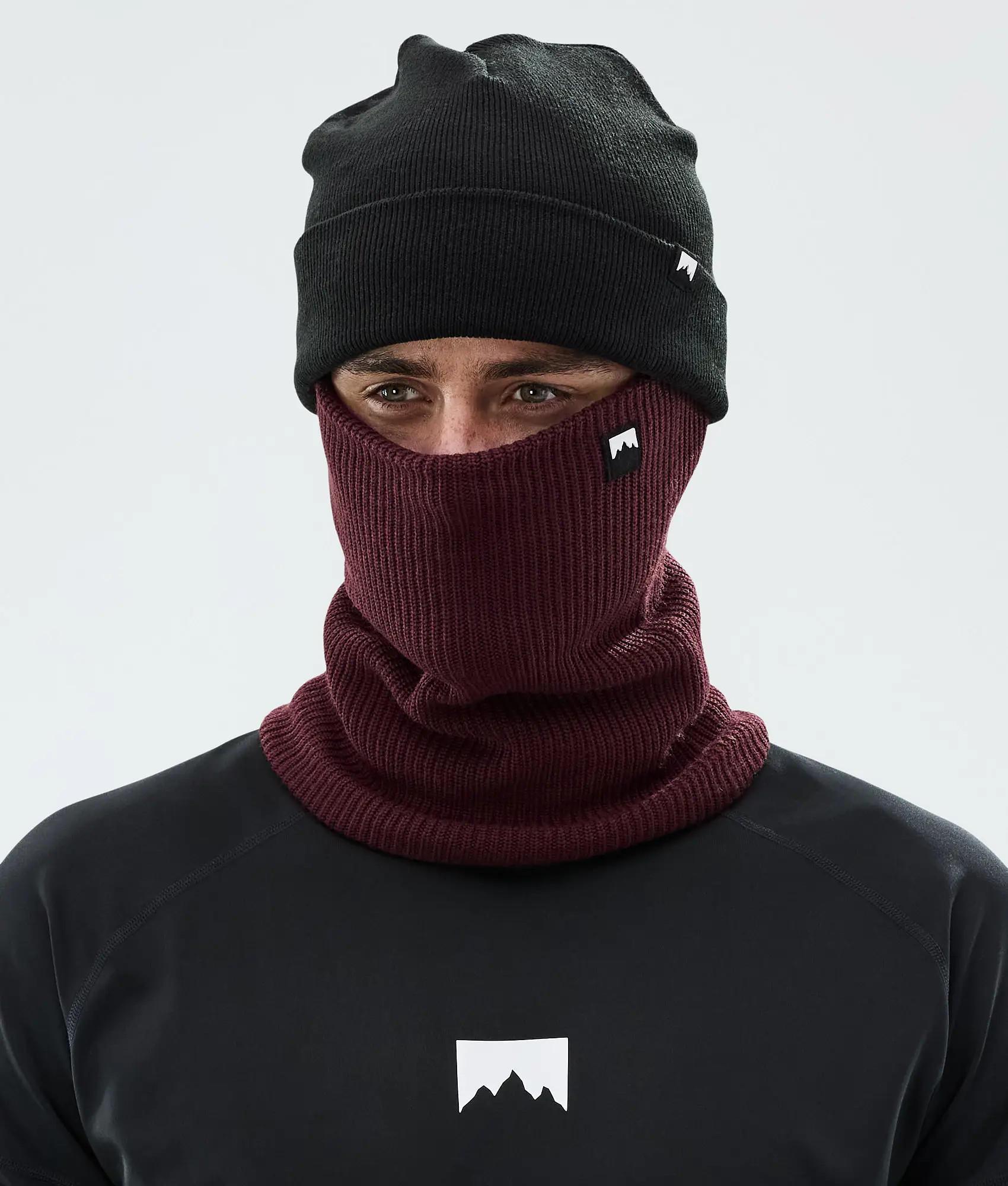 Classic Knitted Facemask Burgundy