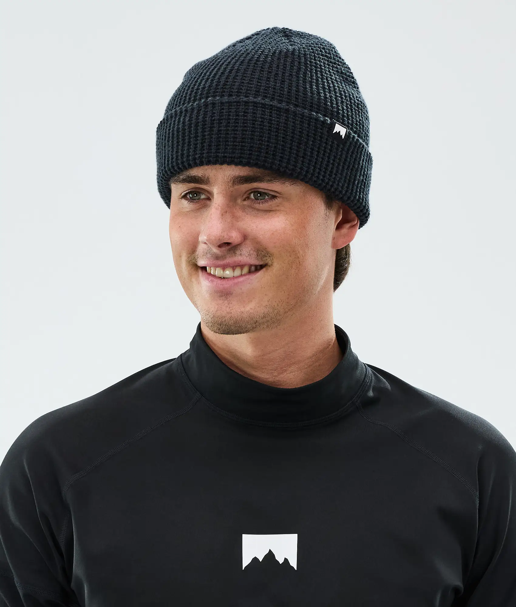 Summit Beanie Black