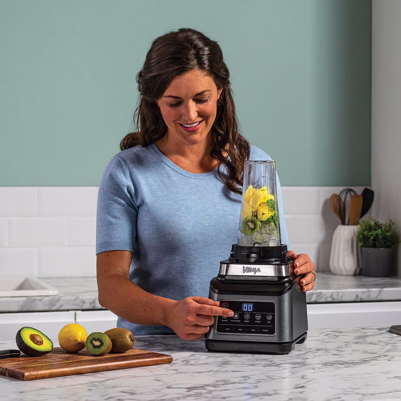 Ninja 3-in-1 Food Processor with Auto-IQ BN800UK