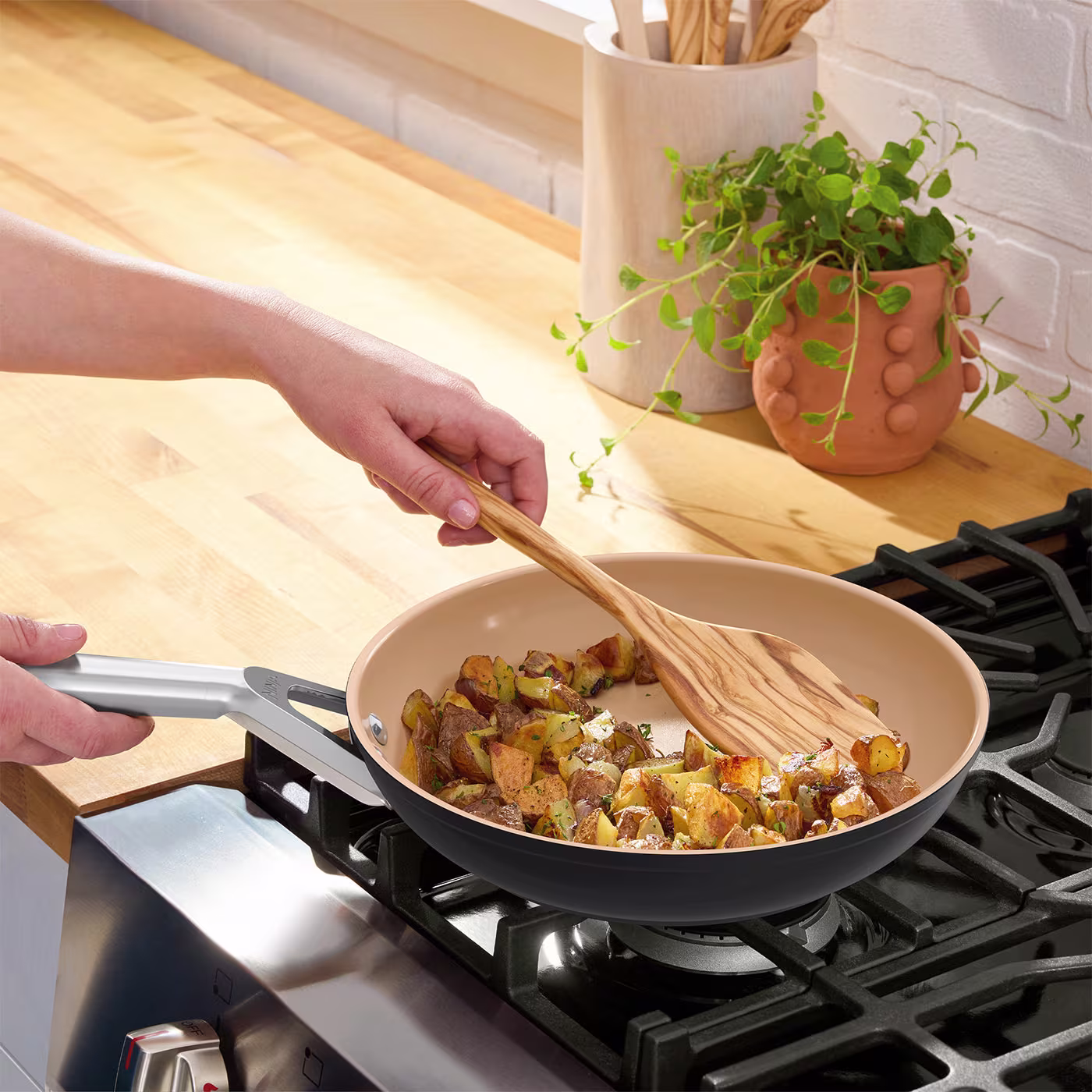 Ninja Extended Life Ceramic 5-Piece Frying Pan & Saucepan Set CW95000UK