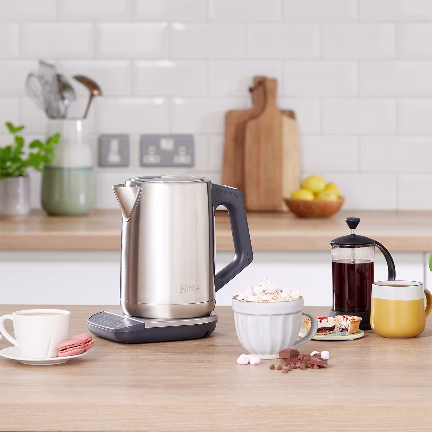 Ninja Stainless Steel Perfect Temperature Kettle, Rapid Boil –  KT201UK